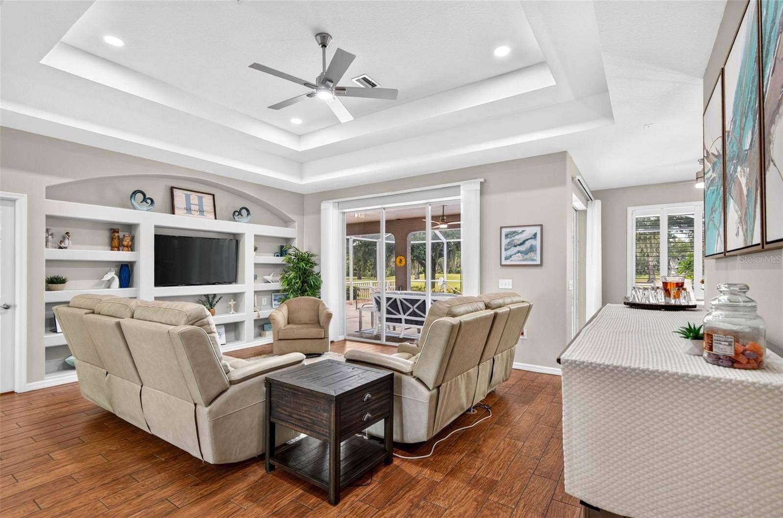 3825 SALIDA DELSOL DRIVE, Ruskin, FL 33573 3825 SALIDA DELSOL DRIVE, Ruskin, FL 33573