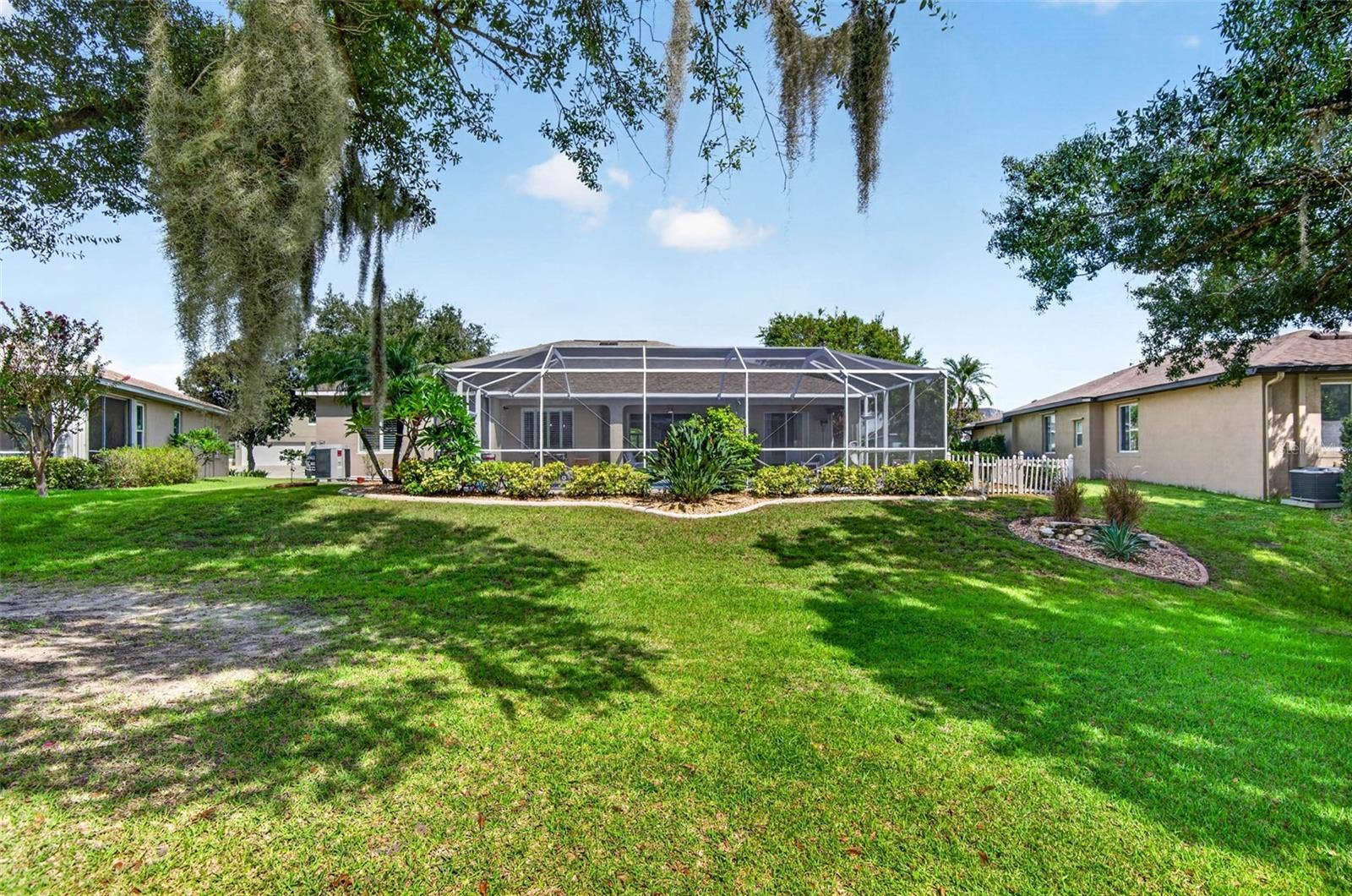 3825 SALIDA DELSOL DRIVE, Ruskin, FL 33573 3825 SALIDA DELSOL DRIVE, Ruskin, FL 33573