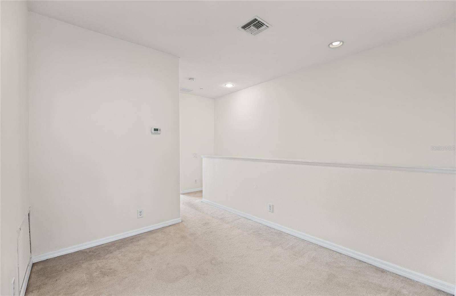1146 VENETIAN HARBOR DRIVE NE, St Petersburg, FL 33702 loft with new paint