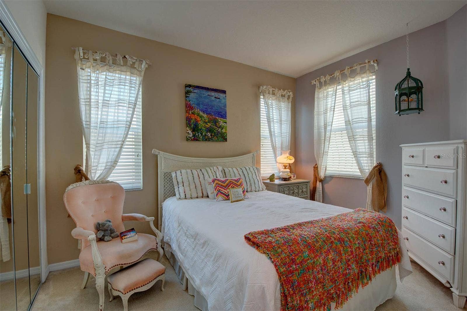 1146 VENETIAN HARBOR DRIVE NE, St Petersburg, FL 33702 staged guest room