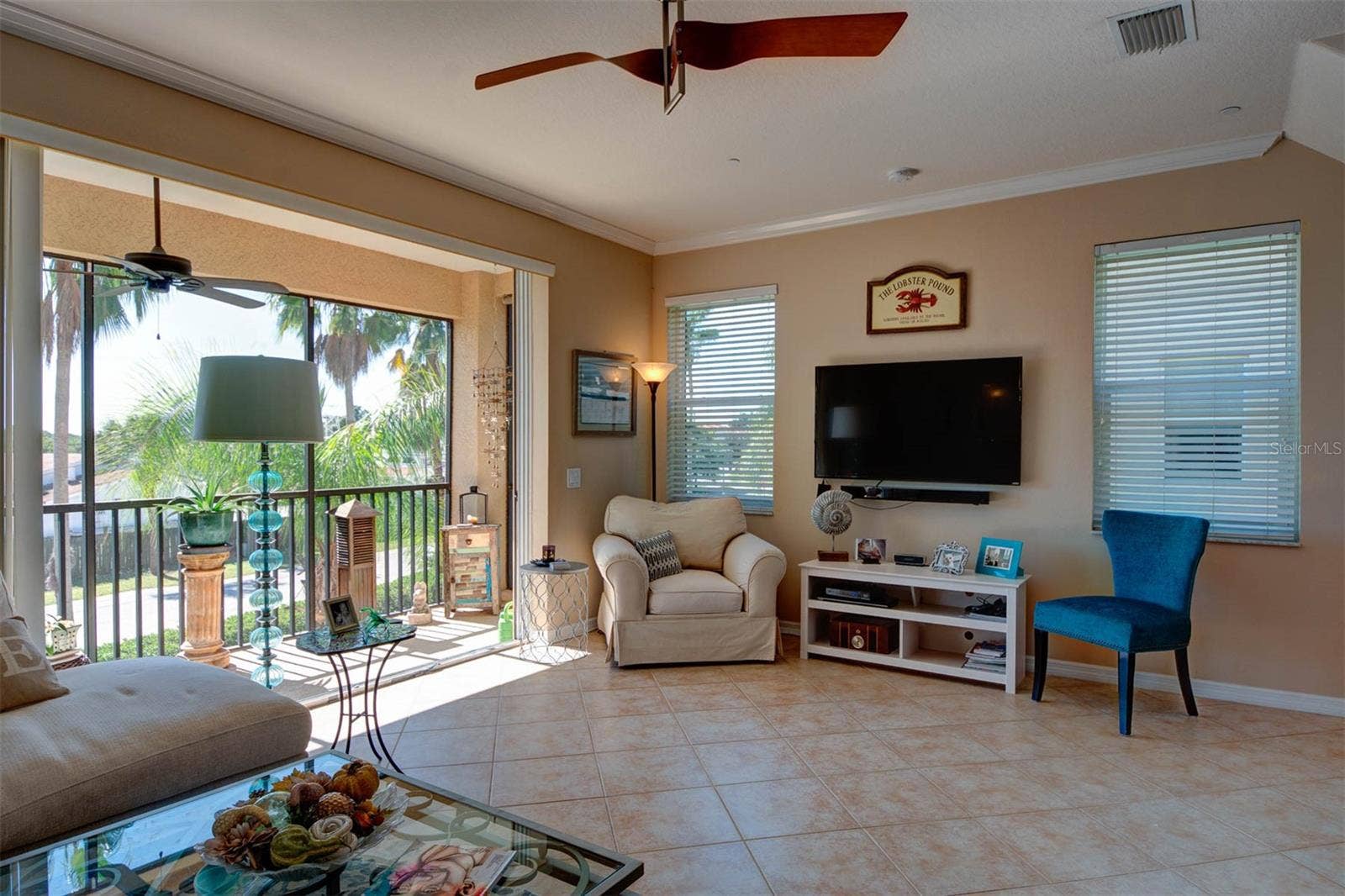 1146 VENETIAN HARBOR DRIVE NE, St Petersburg, FL 33702 previously staged