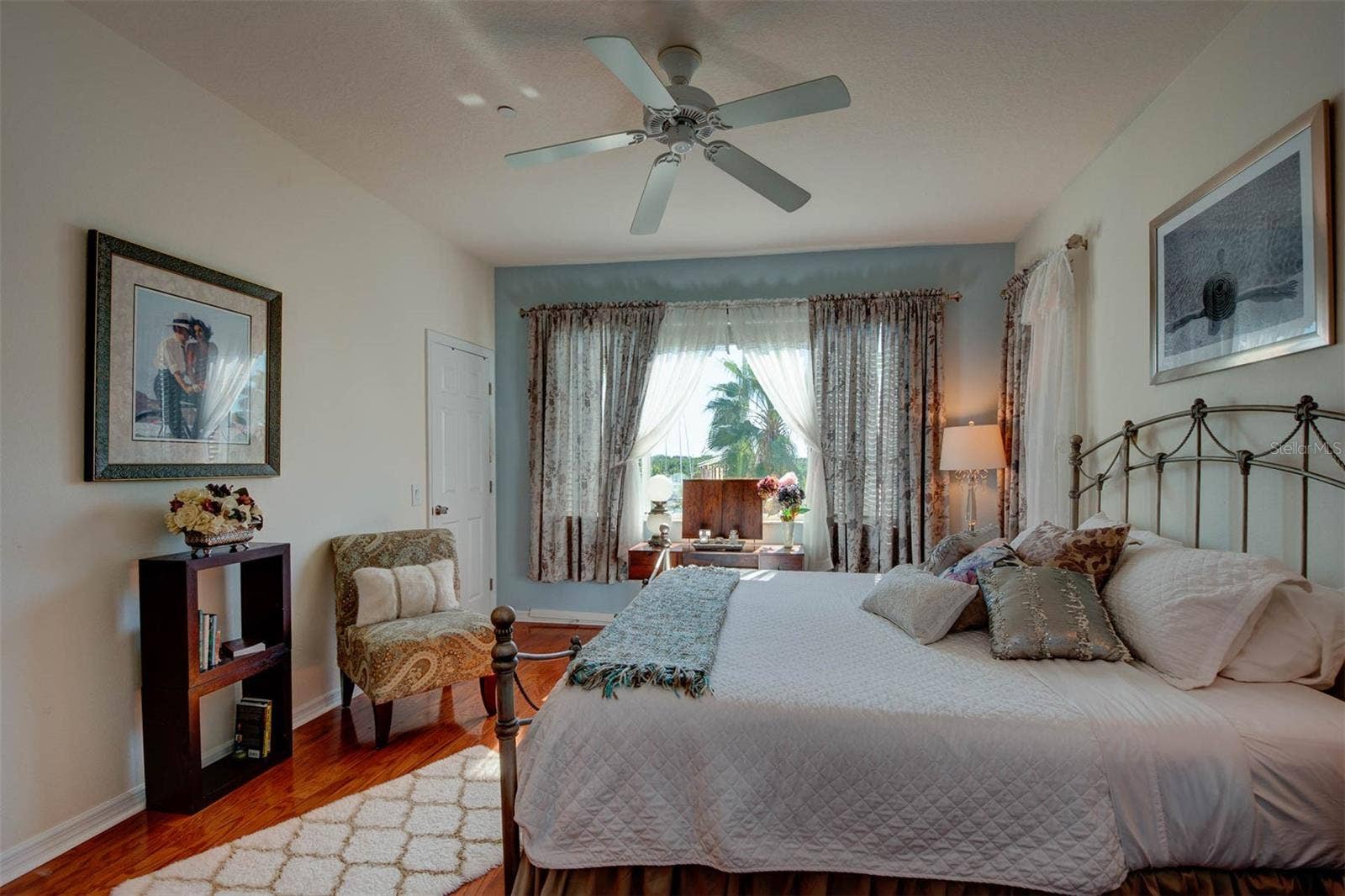 1146 VENETIAN HARBOR DRIVE NE, St Petersburg, FL 33702 staged owners suite