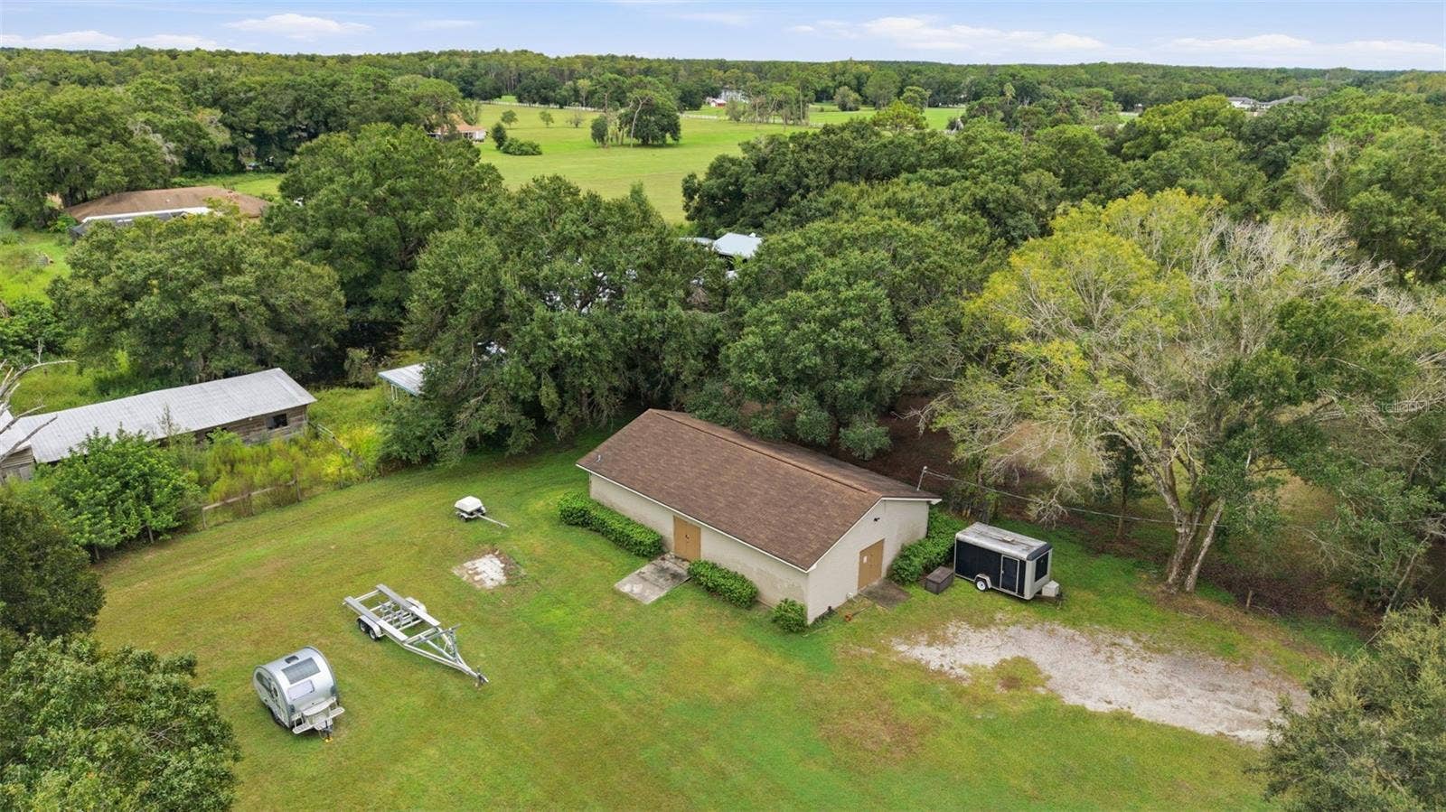 17501 LAKESHORE ROAD, Lutz, FL 33558 17501 LAKESHORE ROAD, Lutz, FL 33558