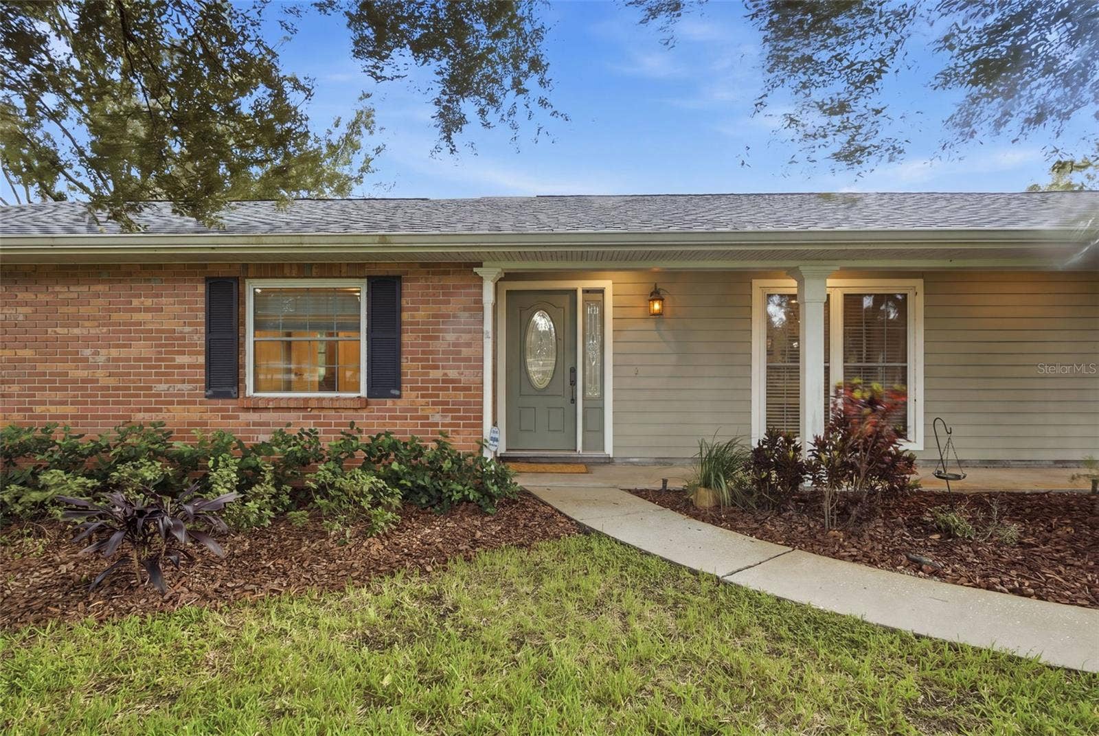 17501 LAKESHORE ROAD, Lutz, FL 33558 17501 LAKESHORE ROAD, Lutz, FL 33558