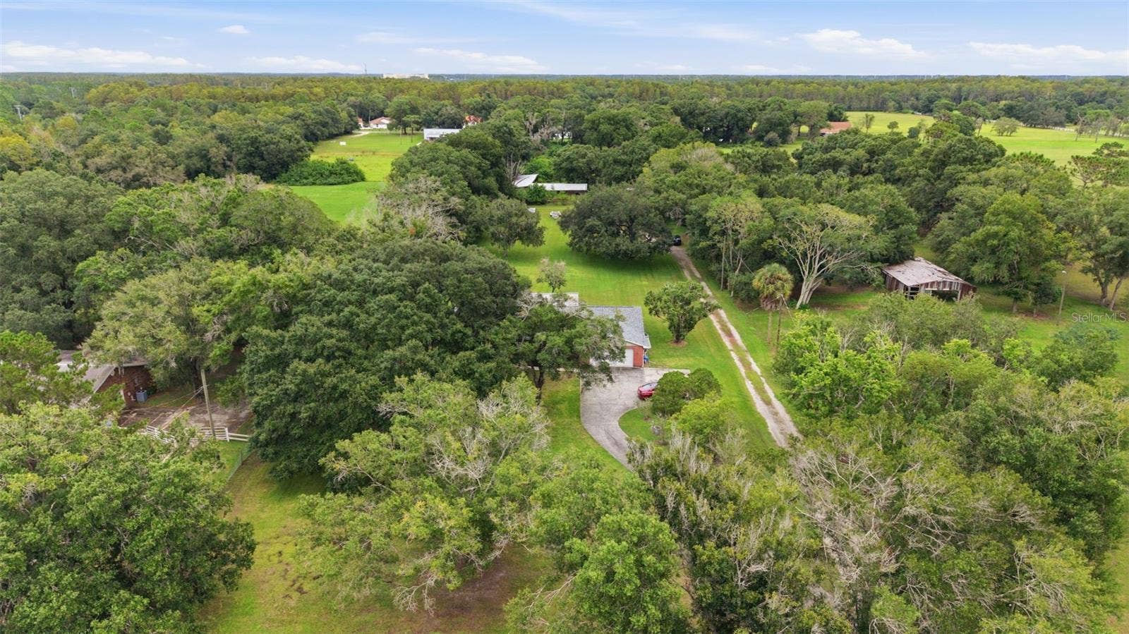17501 LAKESHORE ROAD, Lutz, FL 33558 17501 LAKESHORE ROAD, Lutz, FL 33558