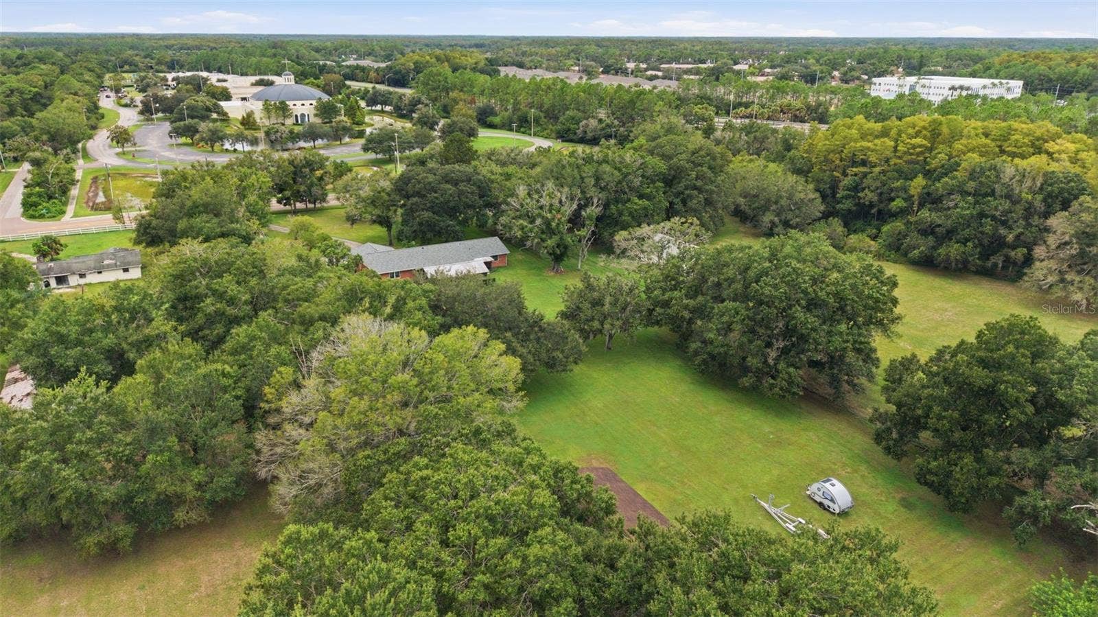 17501 LAKESHORE ROAD, Lutz, FL 33558 17501 LAKESHORE ROAD, Lutz, FL 33558