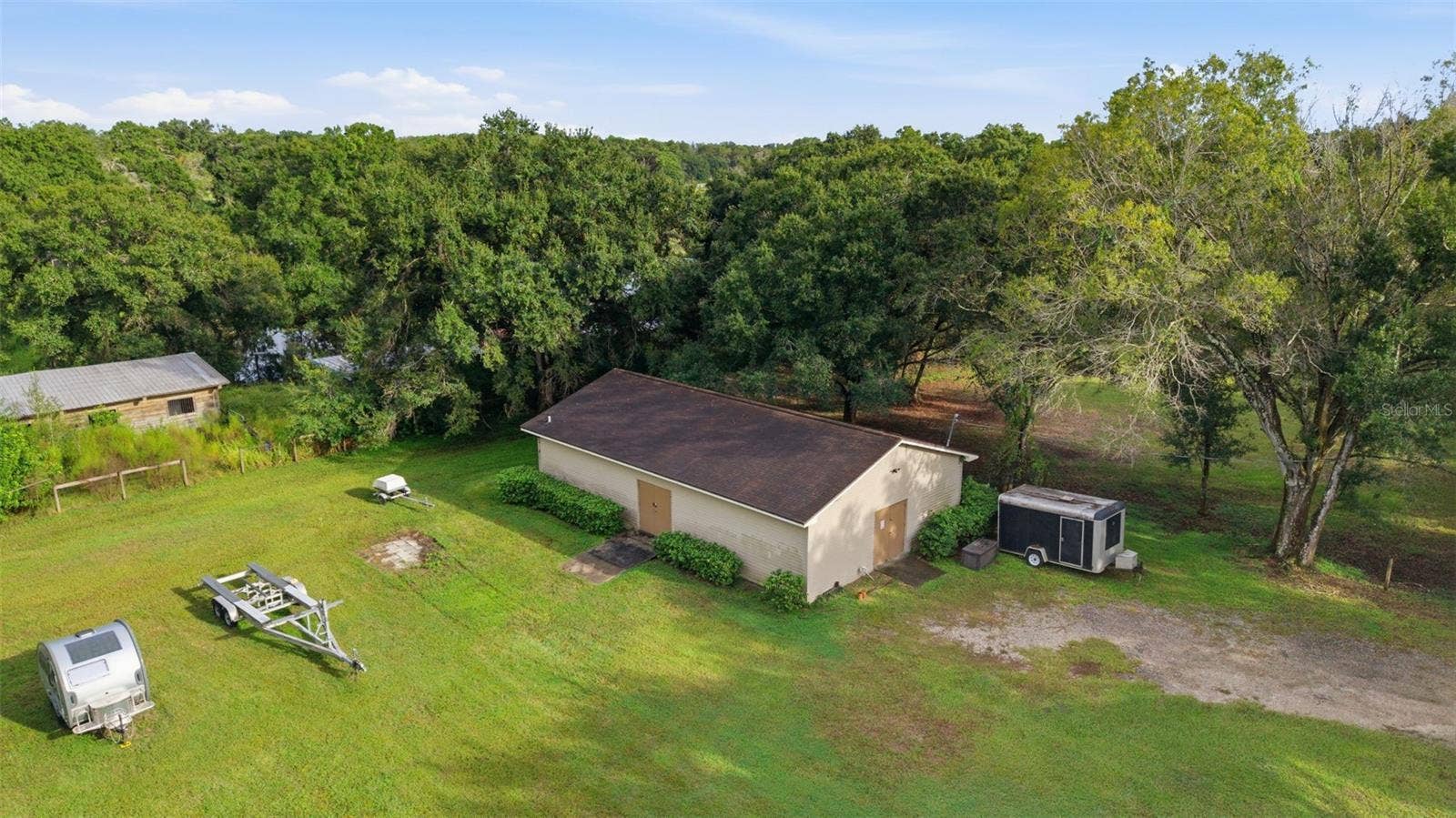 17501 LAKESHORE ROAD, Lutz, FL 33558 17501 LAKESHORE ROAD, Lutz, FL 33558