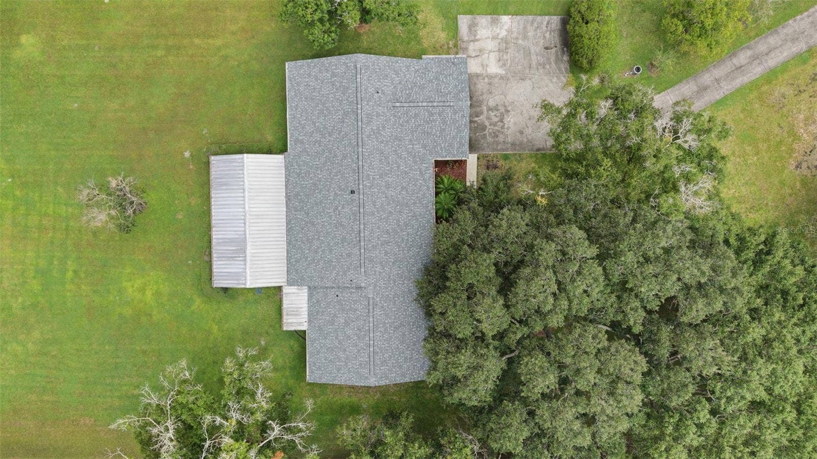 17501 LAKESHORE ROAD, Lutz, FL 33558 17501 LAKESHORE ROAD, Lutz, FL 33558