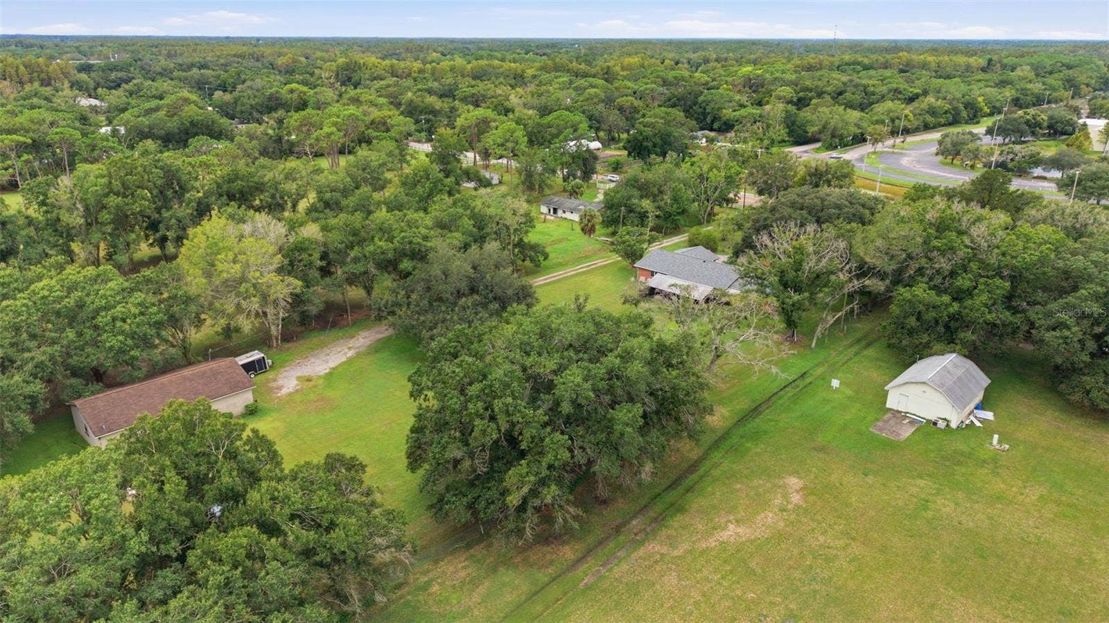 17501 LAKESHORE ROAD, Lutz, FL 33558 17501 LAKESHORE ROAD, Lutz, FL 33558