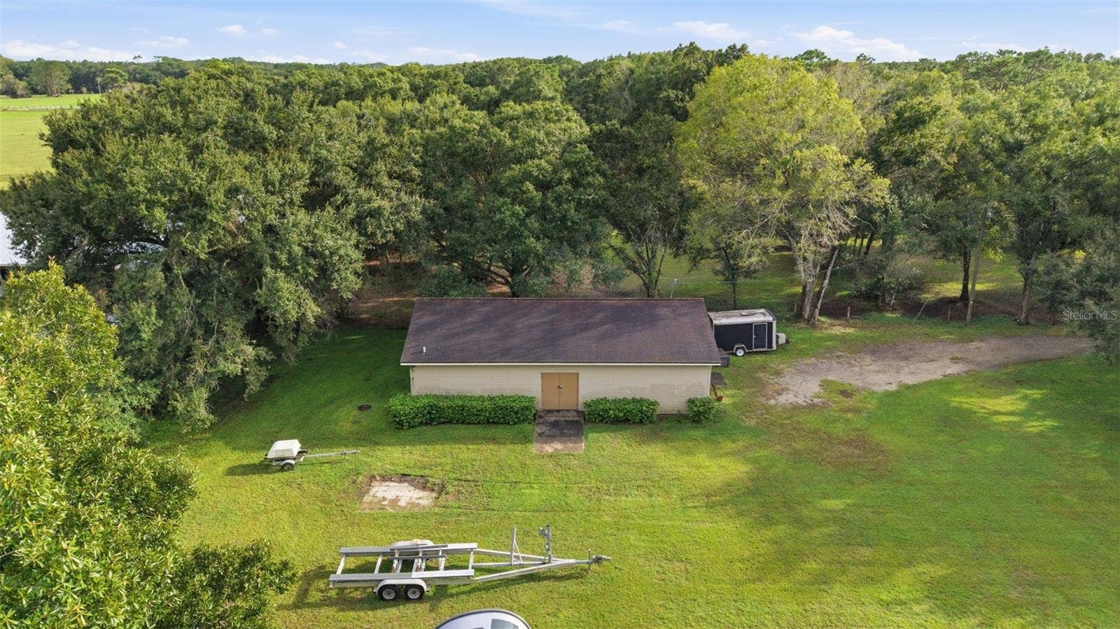 17501 LAKESHORE ROAD, Lutz, FL 33558 17501 LAKESHORE ROAD, Lutz, FL 33558