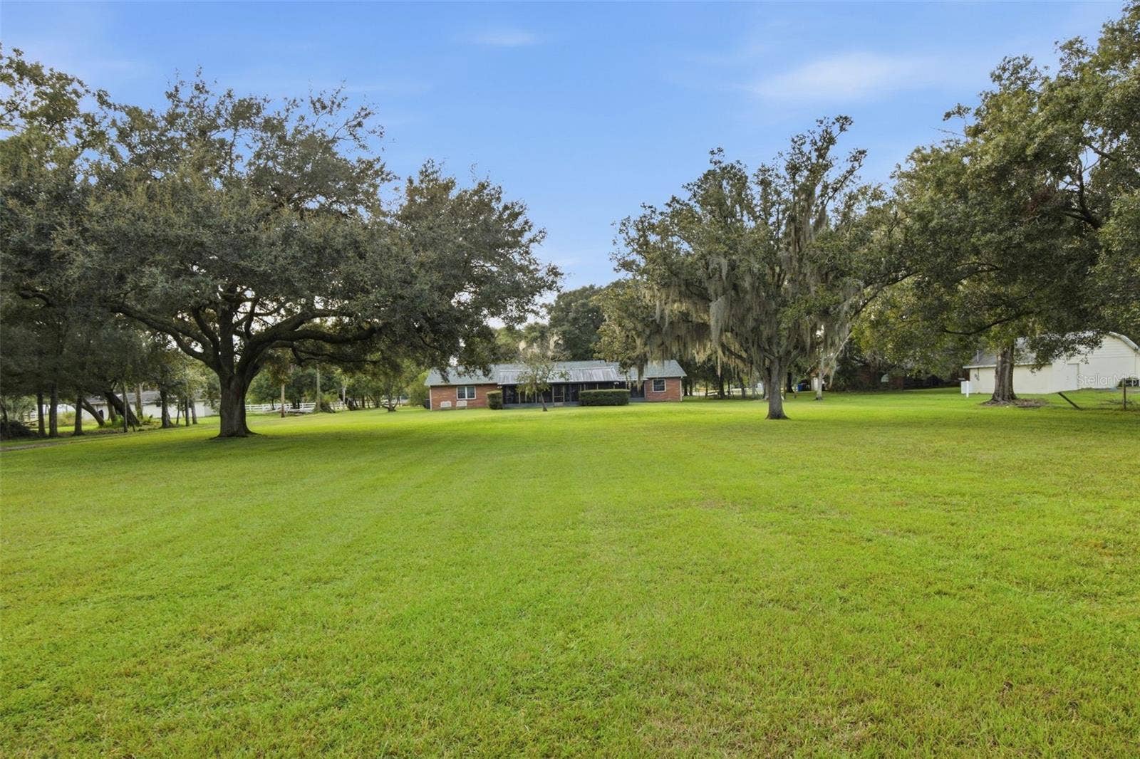 17501 LAKESHORE ROAD, Lutz, FL 33558 17501 LAKESHORE ROAD, Lutz, FL 33558