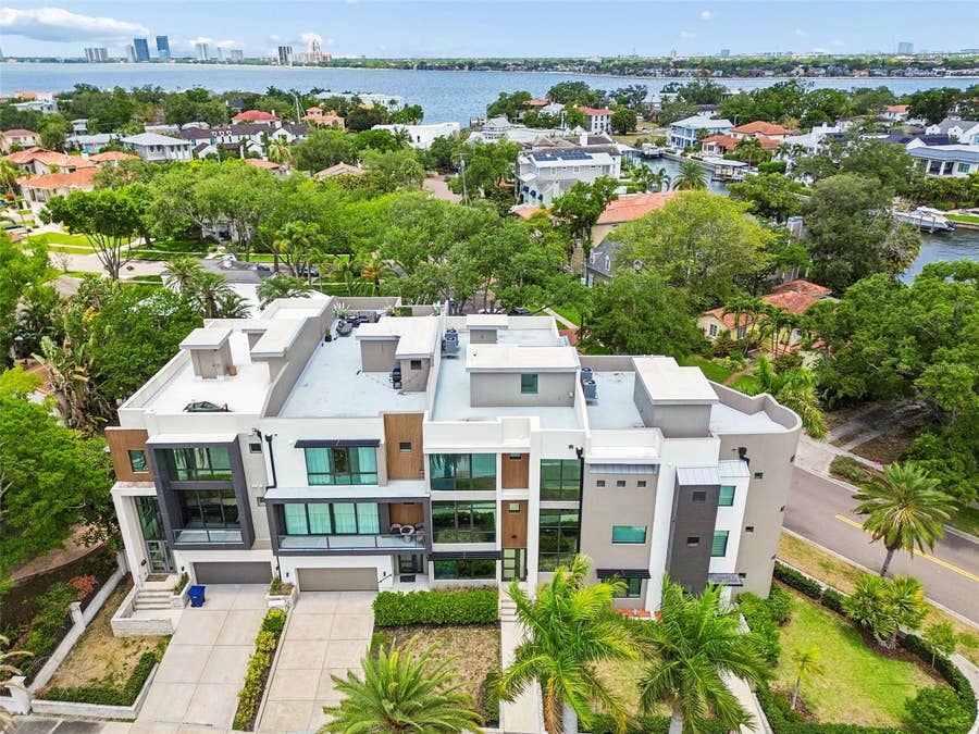Property photo for 94 W DAVIS BLVD., Tampa, FL