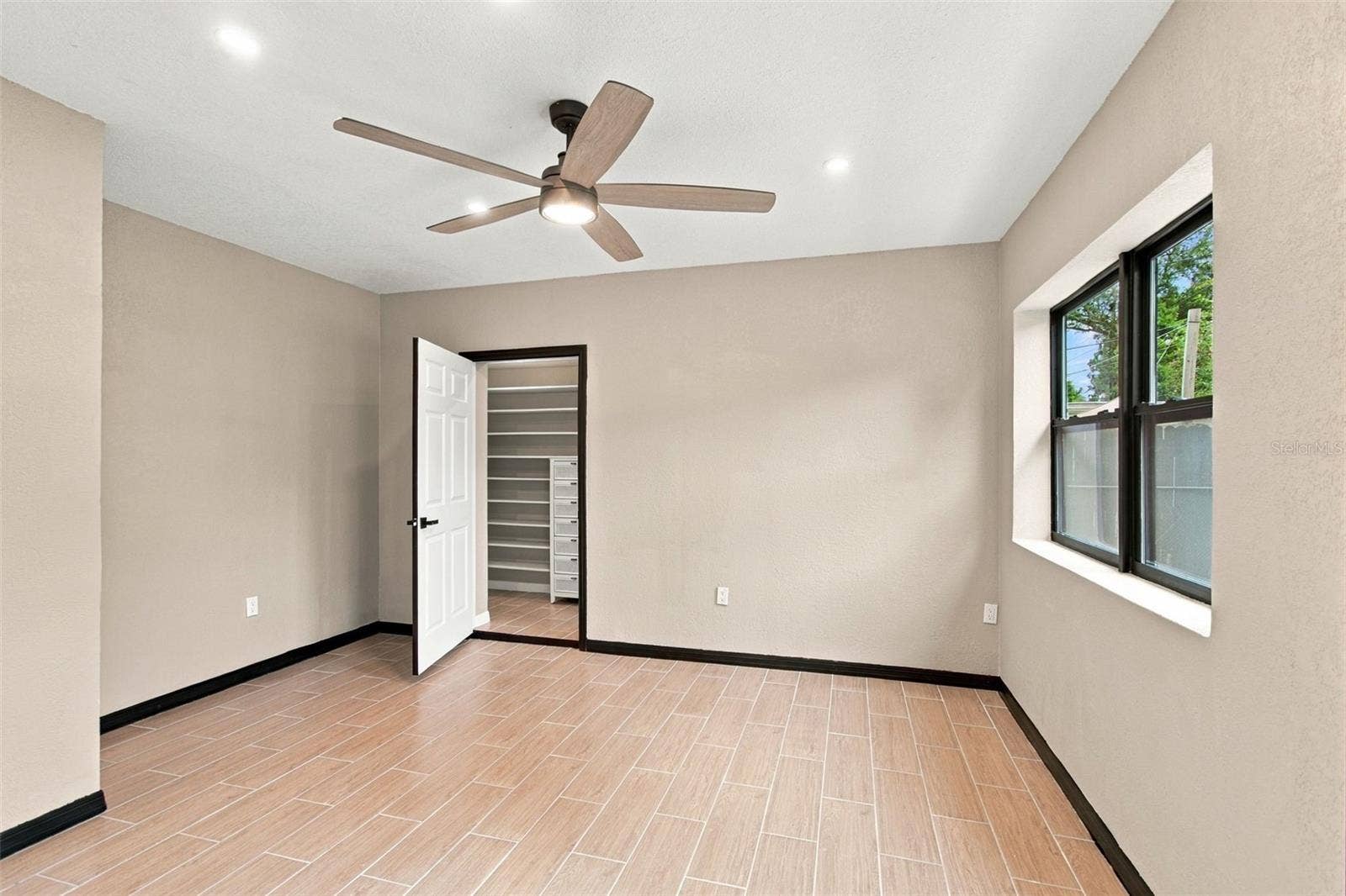 2003 75TH WAY N, St Petersburg, FL 33710 2003 75TH WAY N, St Petersburg, FL 33710