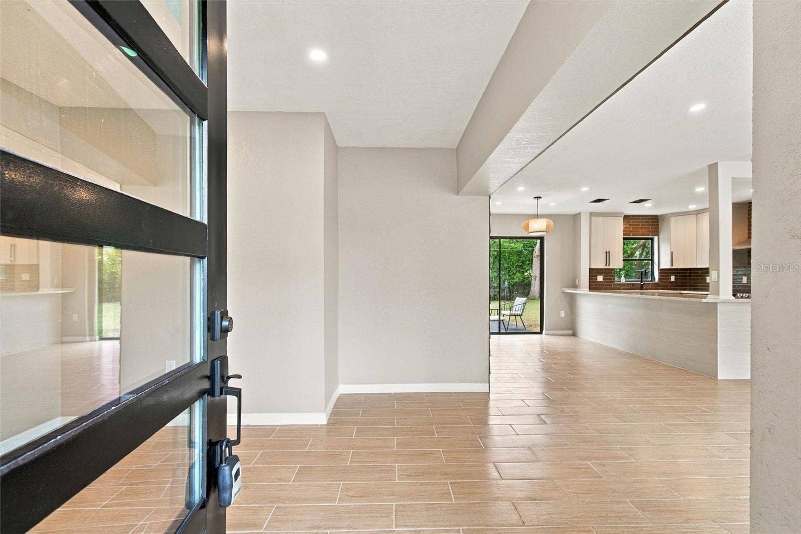 2003 75TH WAY N, St Petersburg, FL 33710 2003 75TH WAY N, St Petersburg, FL 33710