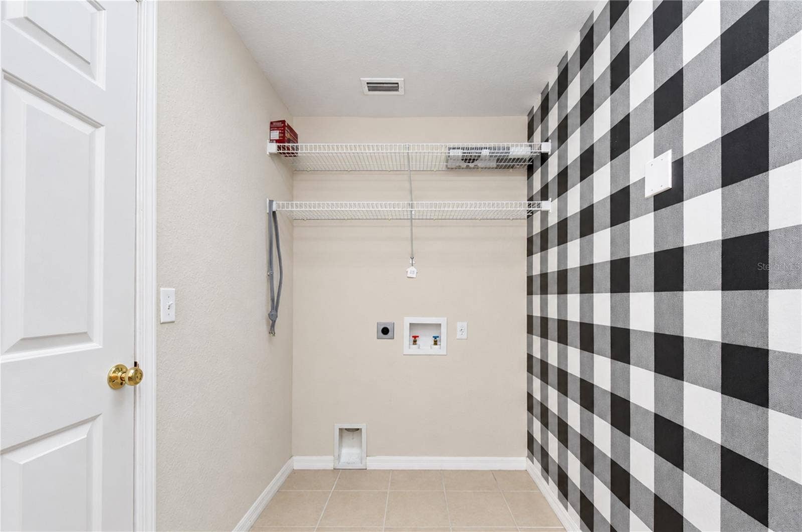 828 LUMSDEN RESERVE DRIVE, Brandon, FL 33511 828 LUMSDEN RESERVE DRIVE, Brandon, FL 33511