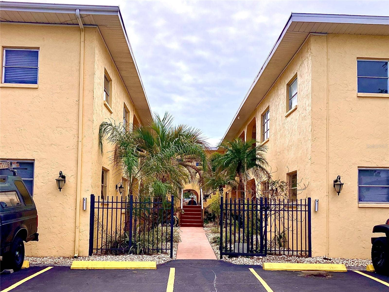 7025 HIBISCUS AVENUE S, South Pasadena, FL 33707 7025 HIBISCUS AVENUE S, South Pasadena, FL 33707