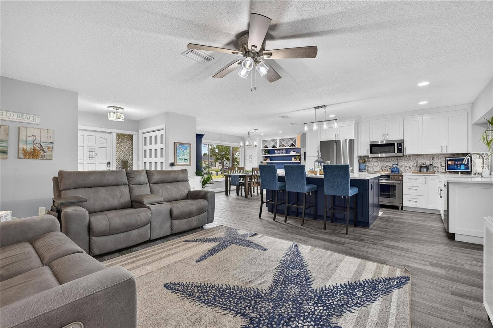 Another Reveal Of The Exceptional Openness Here!! Mostly A Rare Find In These 70's Built Apollo Beach Homes!