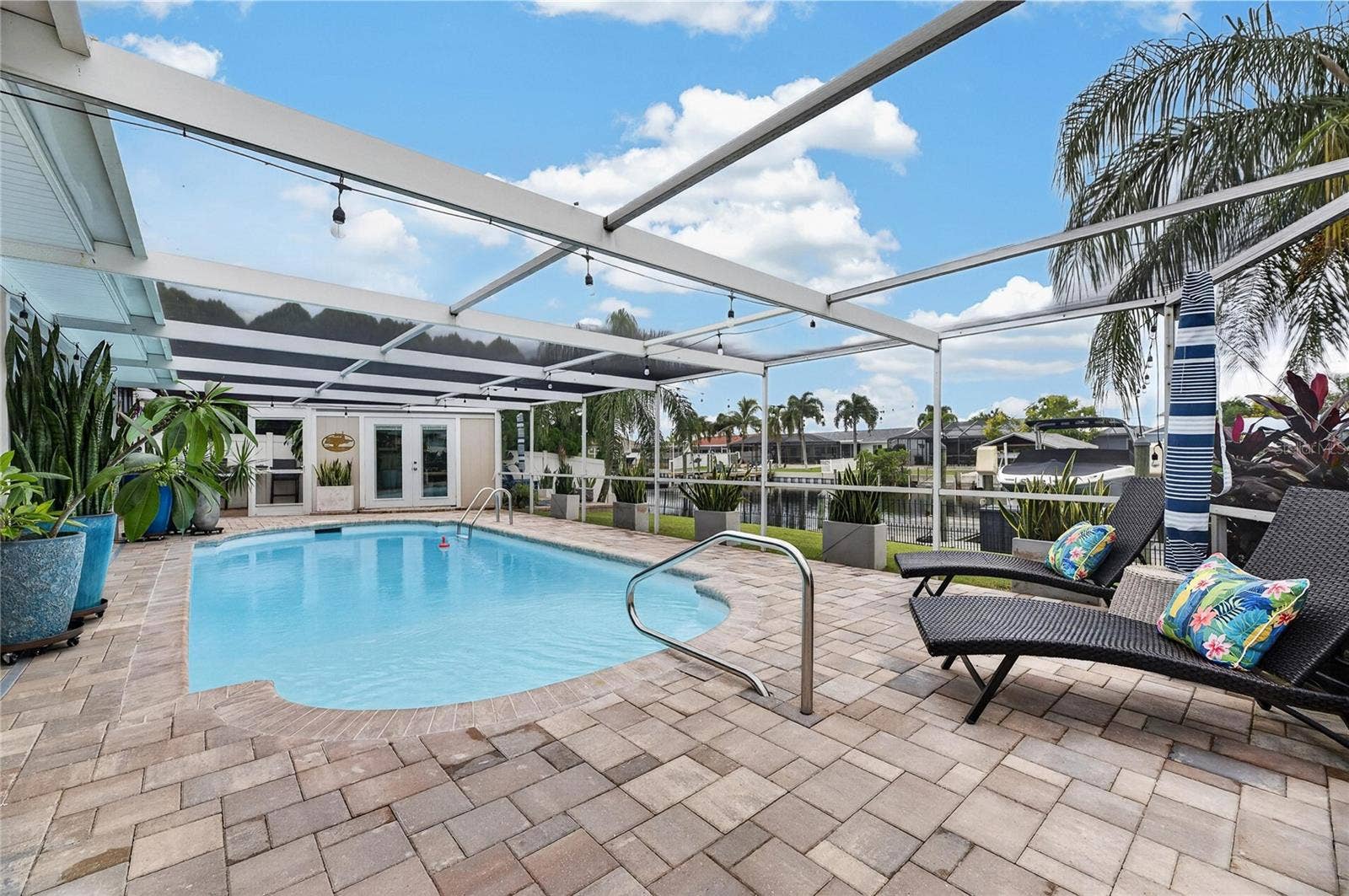 Large, 28' Long, Heated, Deep-End Pool For Your Leisure! Or You Could Exercise/Swim Laps If You Wanted!