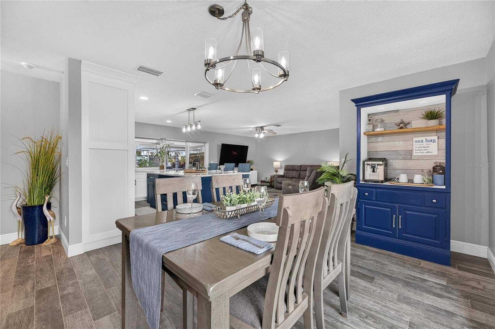 Your Dining Room!! A Fabulous Ceiling Chandelier, With Ample Space Here Easily For A 6-Top!