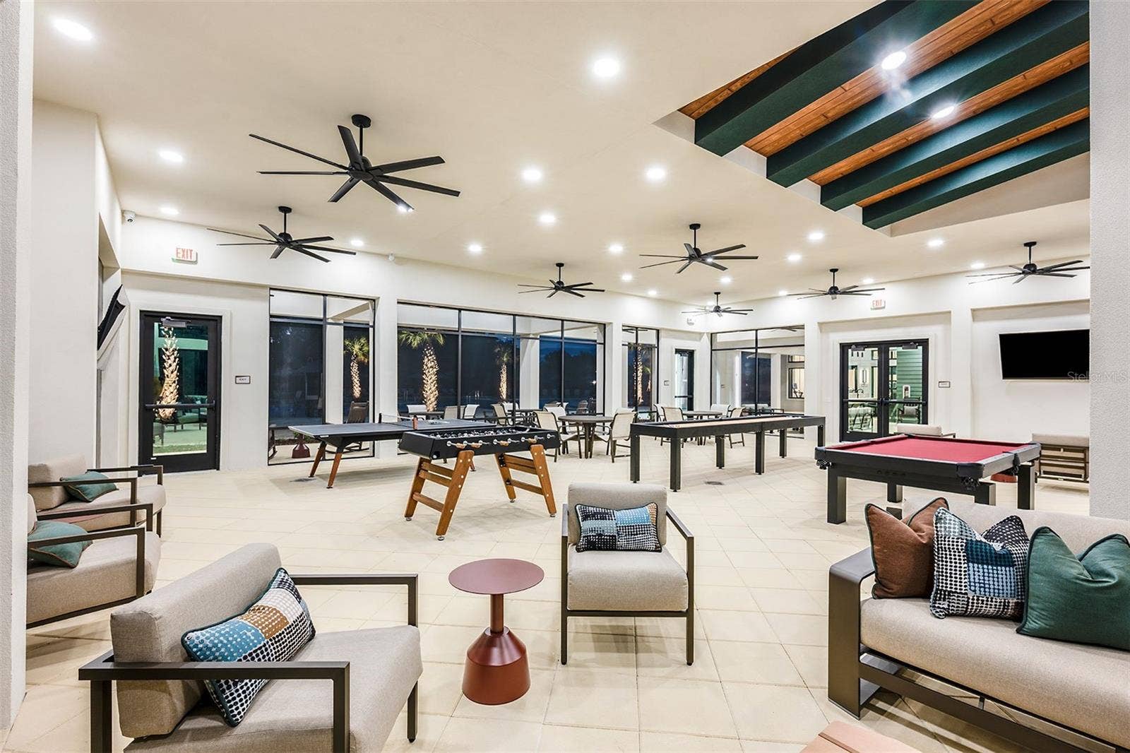 37231 CLINCH CIRCLE, Zephyrhills, FL 33540 Game Room