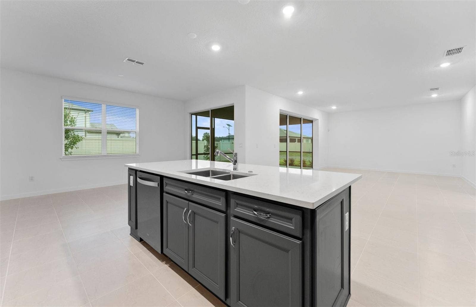 37231 CLINCH CIRCLE, Zephyrhills, FL 33540 Model Representation