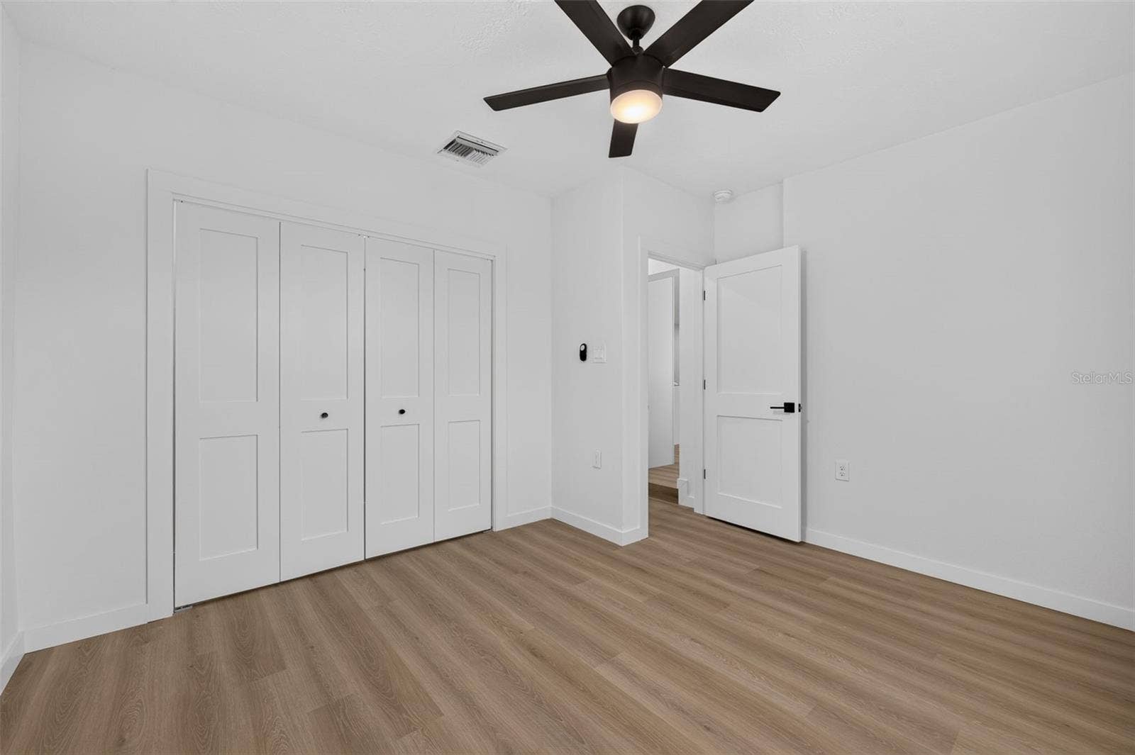 223 94TH AVENUE NE, St Petersburg, FL 33702