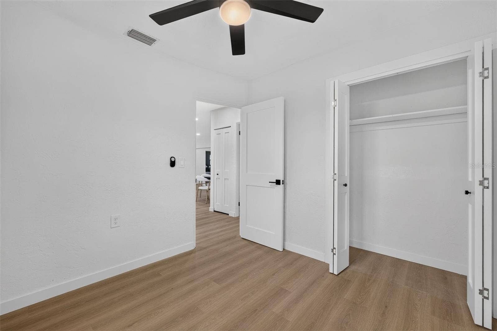 223 94TH AVENUE NE, St Petersburg, FL 33702