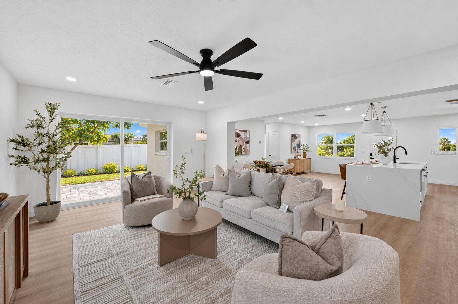 223 94TH AVENUE NE, St Petersburg, FL 33702