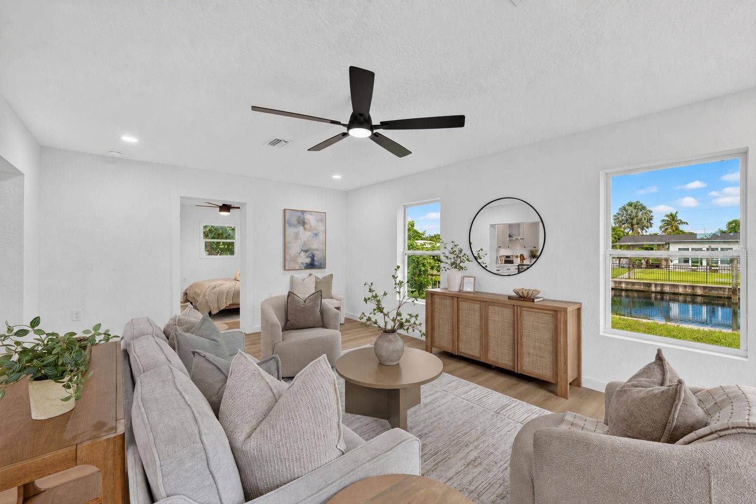 223 94TH AVENUE NE, St Petersburg, FL 33702