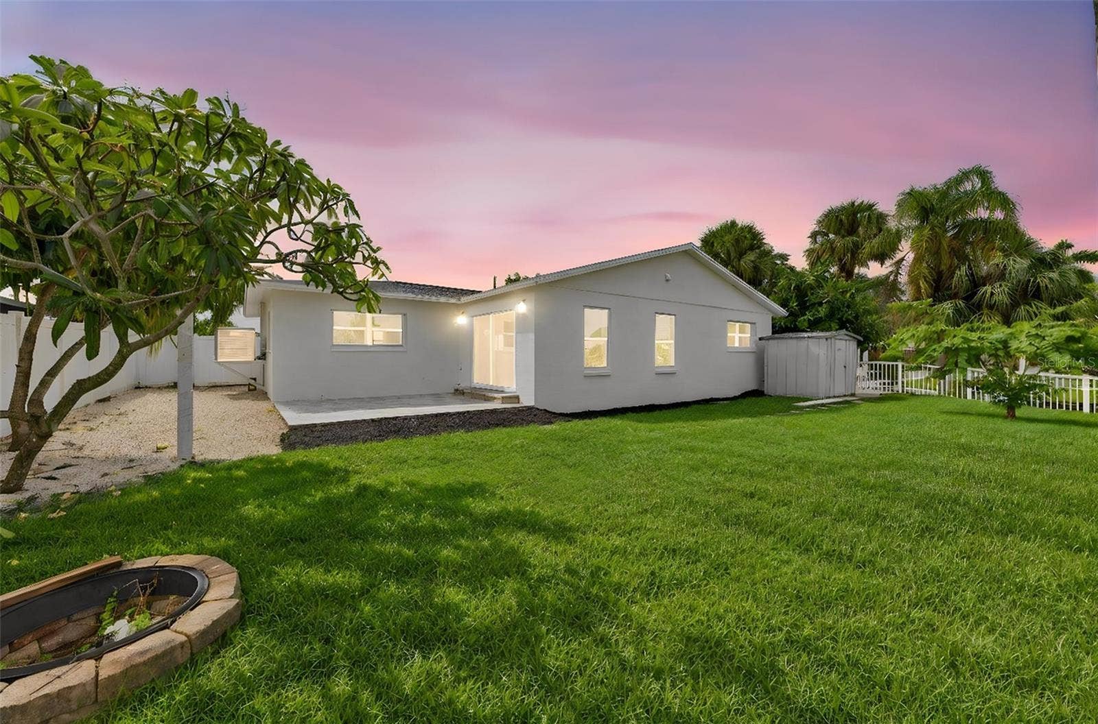 223 94TH AVENUE NE, St Petersburg, FL 33702
