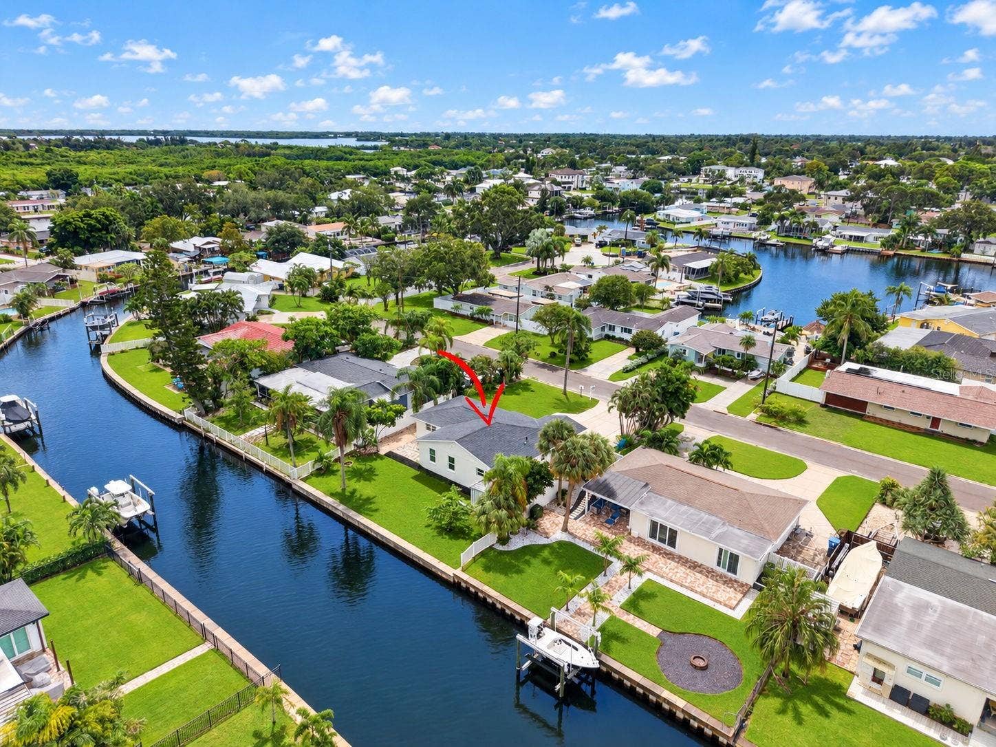 223 94TH AVENUE NE, St Petersburg, FL 33702