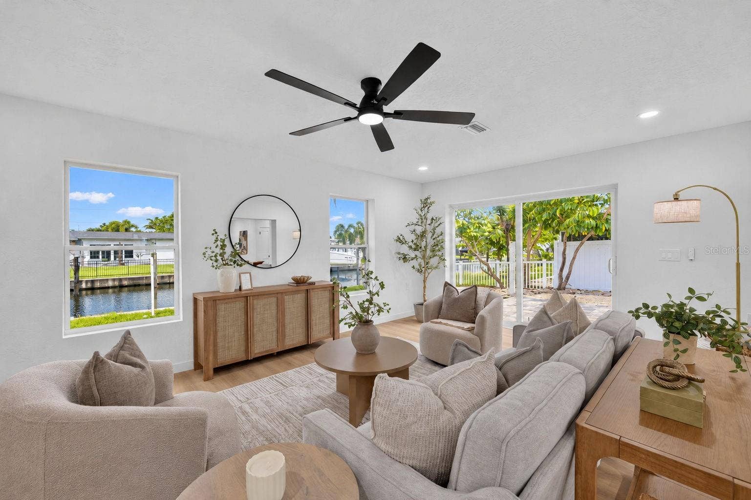 223 94TH AVENUE NE, St Petersburg, FL 33702