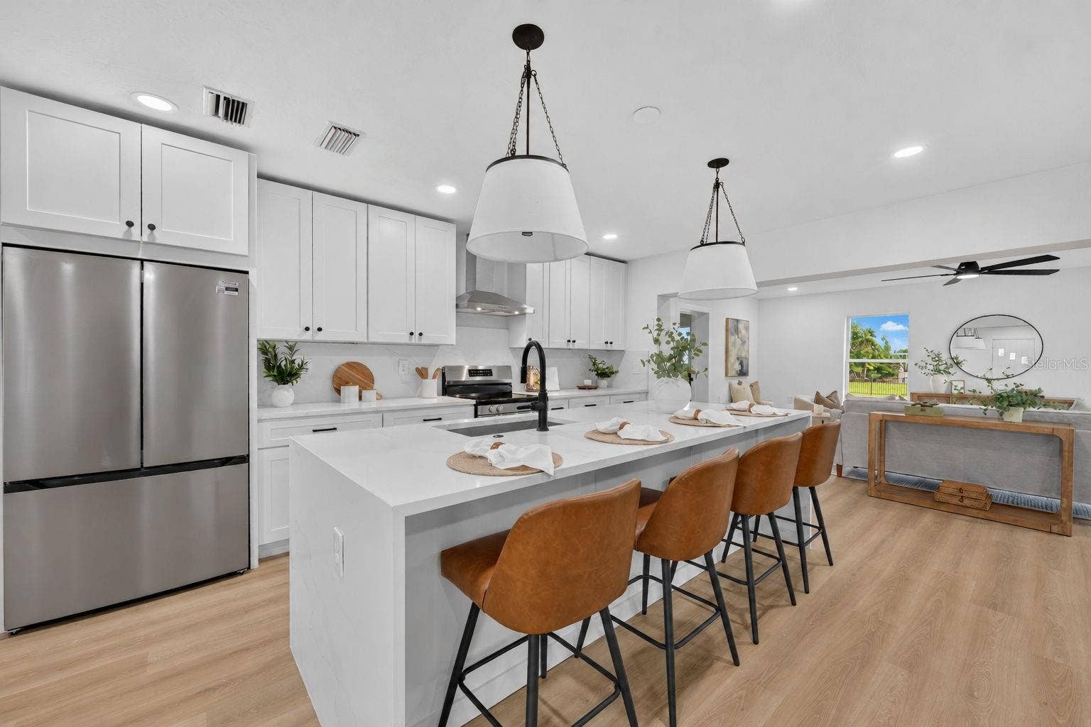 223 94TH AVENUE NE, St Petersburg, FL 33702