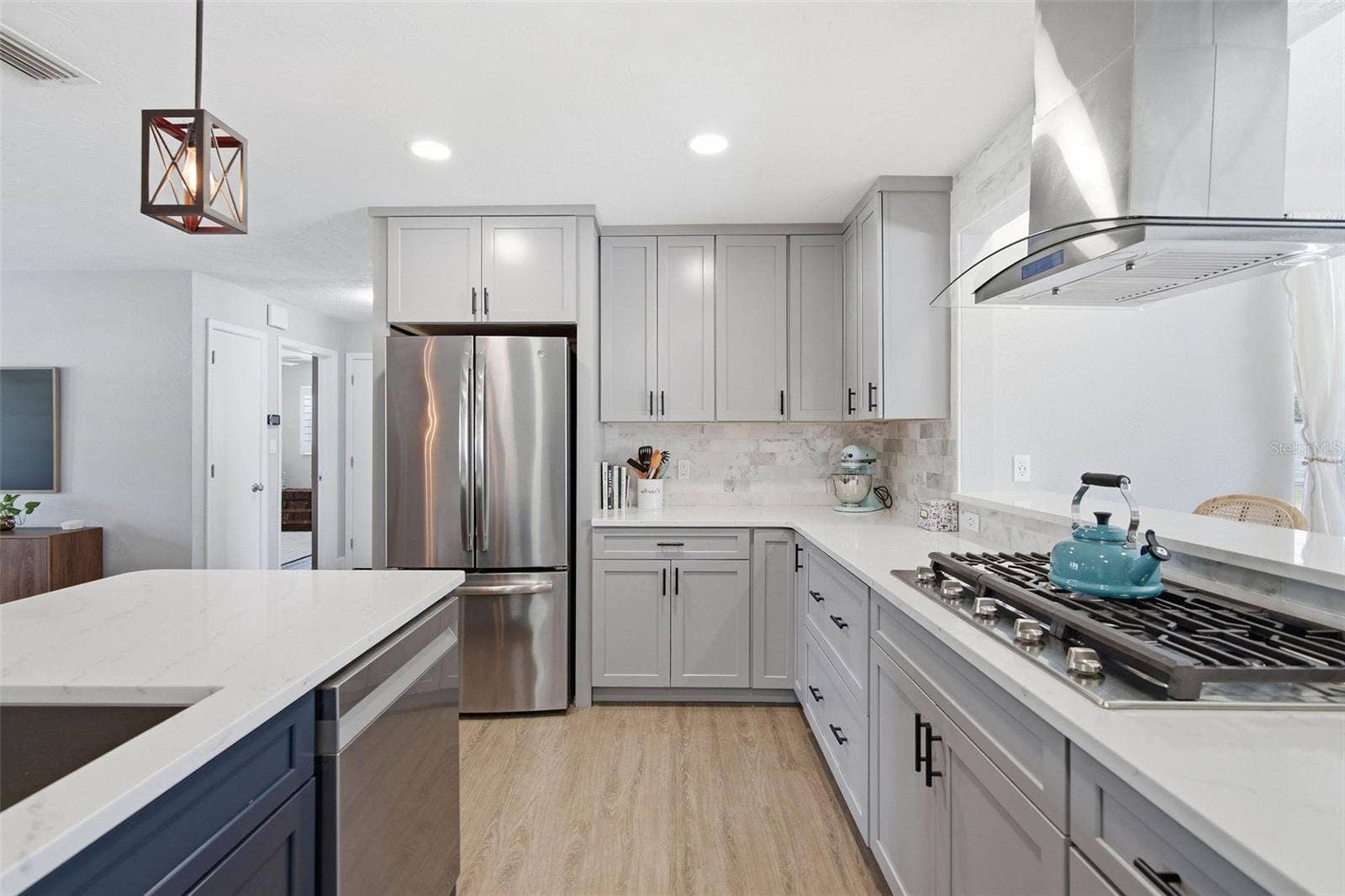 1700 63RD TERRACE S, St Petersburg, FL 33712 Upgraded Kitchen