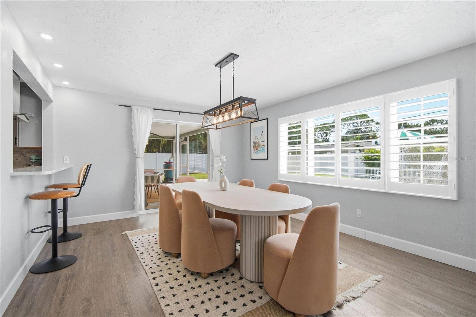 1700 63RD TERRACE S, St Petersburg, FL 33712 Beautiful dining room with natural lighting
