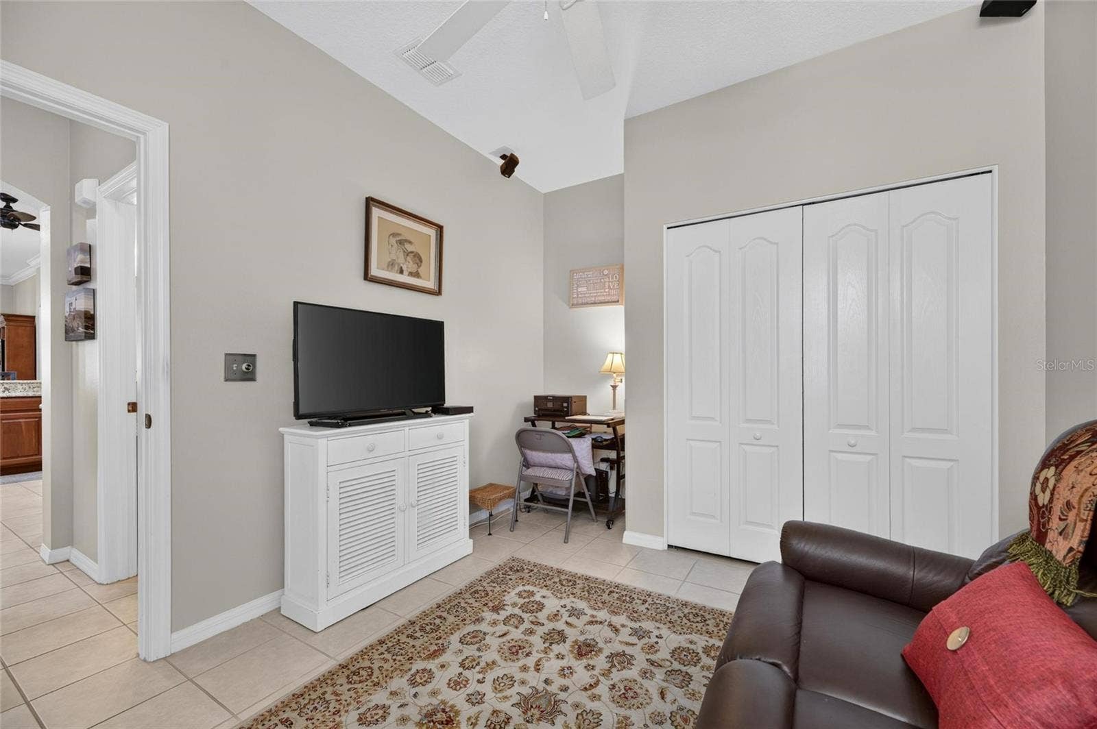 1229 HUNTINGTON GREENS DRIVE, #12, Sun City Center, FL 33573 Guest bedroom/den