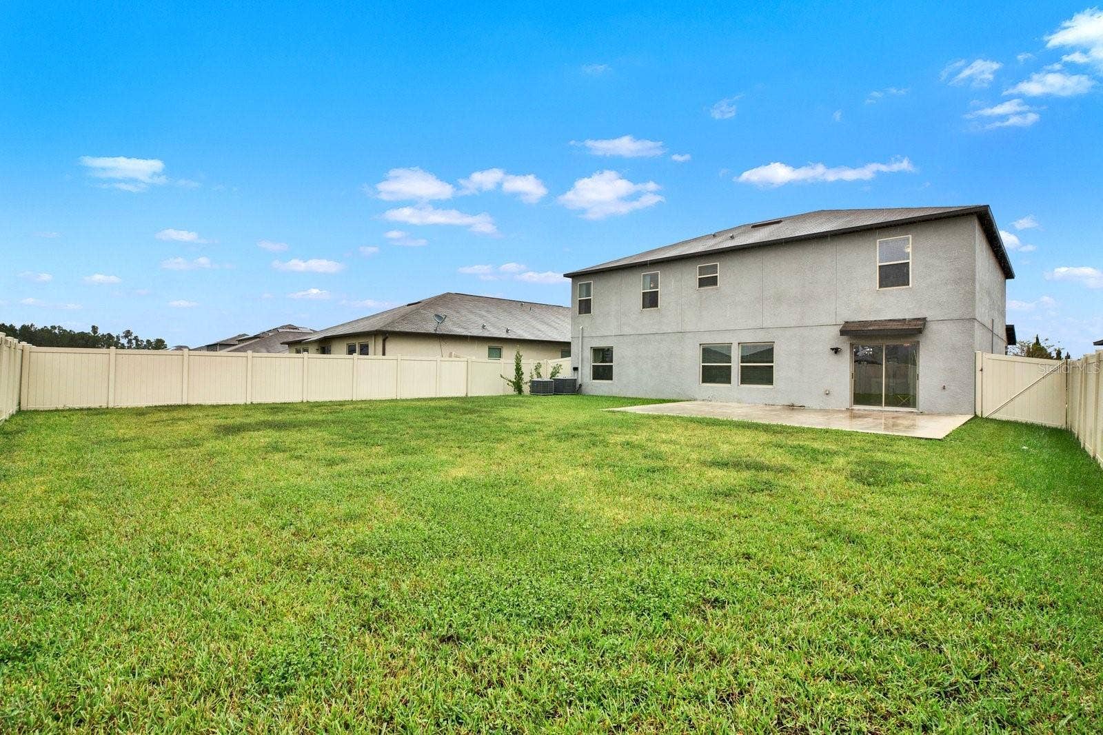 Large/Deep backyard