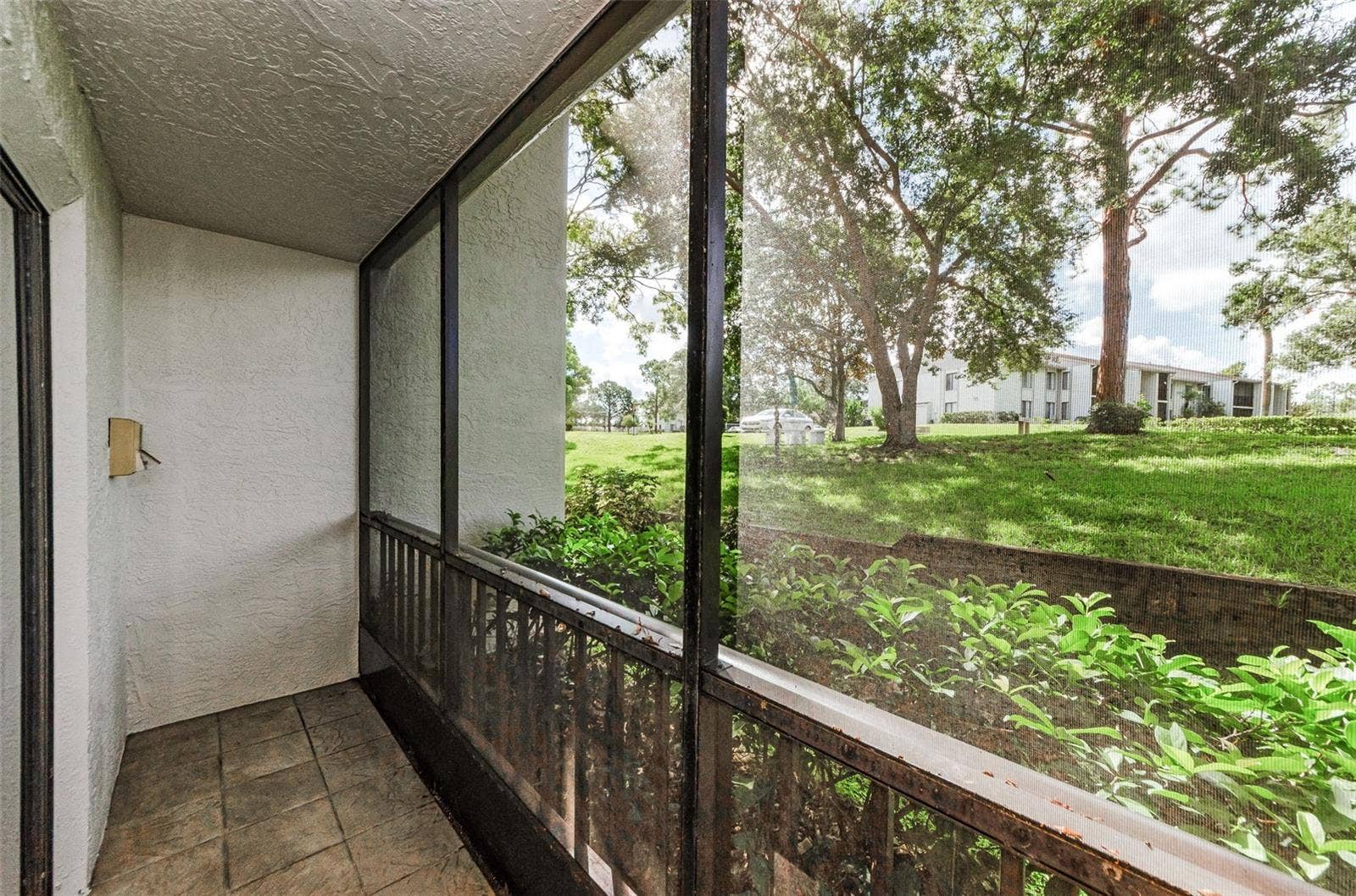 2575 PINE RIDGE WAY S, #E1, Palm Harbor, FL 34684