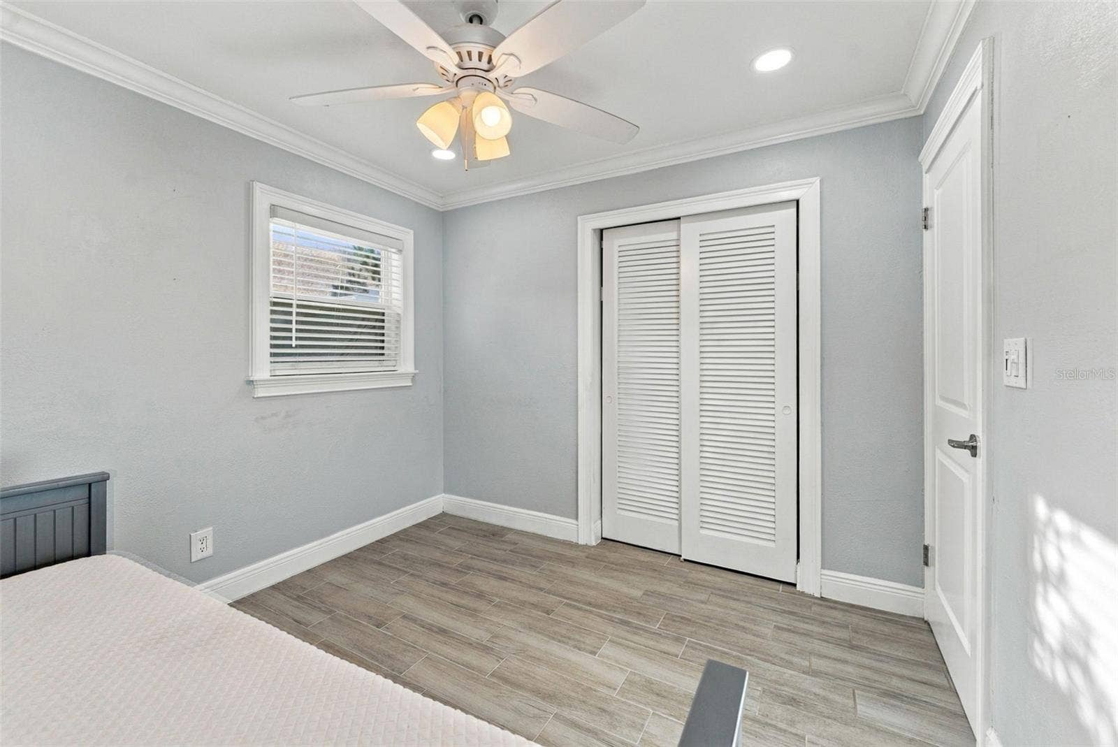 5143 NEWTON AVENUE S, Gulfport, FL 33707