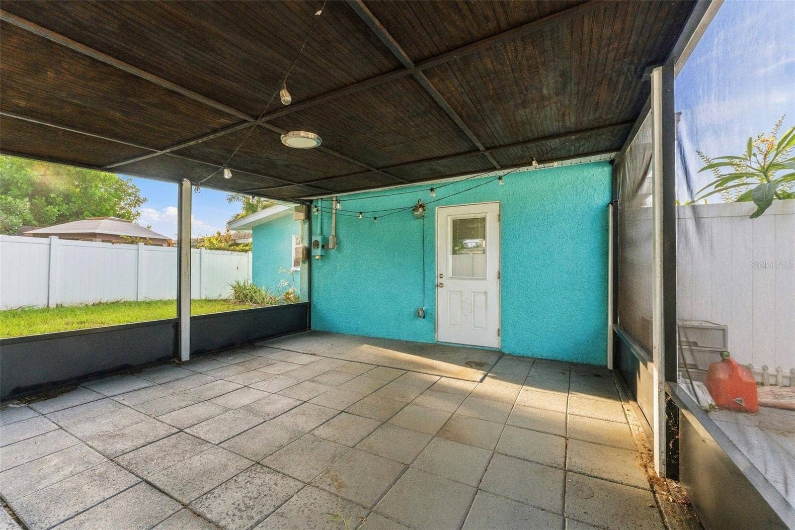 5143 NEWTON AVENUE S, Gulfport, FL 33707