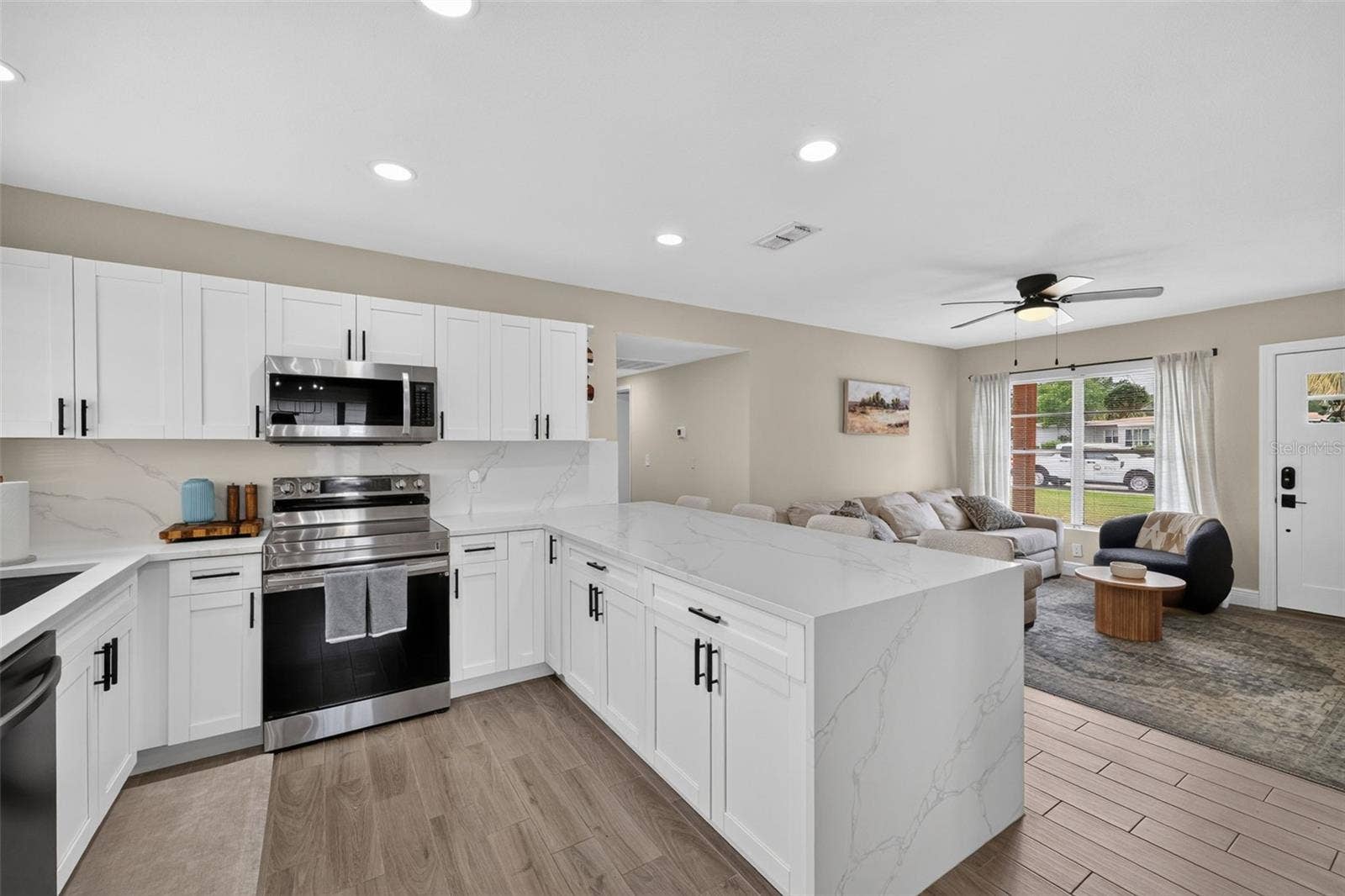2913 W ELROD AVENUE, Tampa, FL 33611