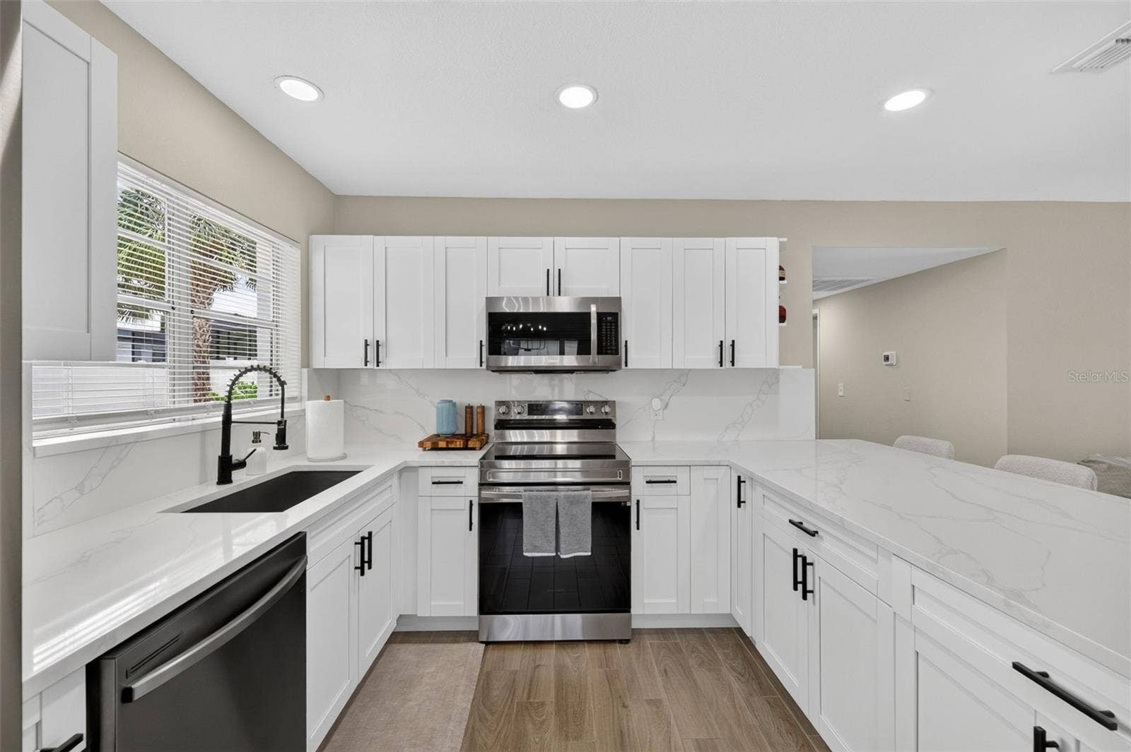 2913 W ELROD AVENUE, Tampa, FL 33611