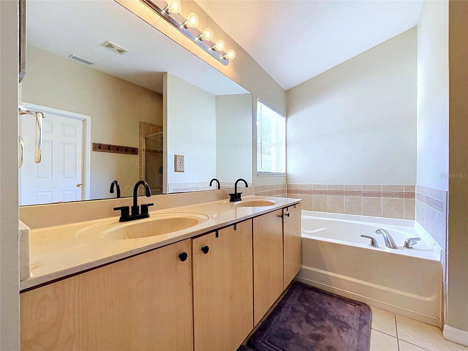 11607 MOUNTAIN BAY DRIVE, Riverview, FL 33569 11607 MOUNTAIN BAY DRIVE, Riverview, FL 33569