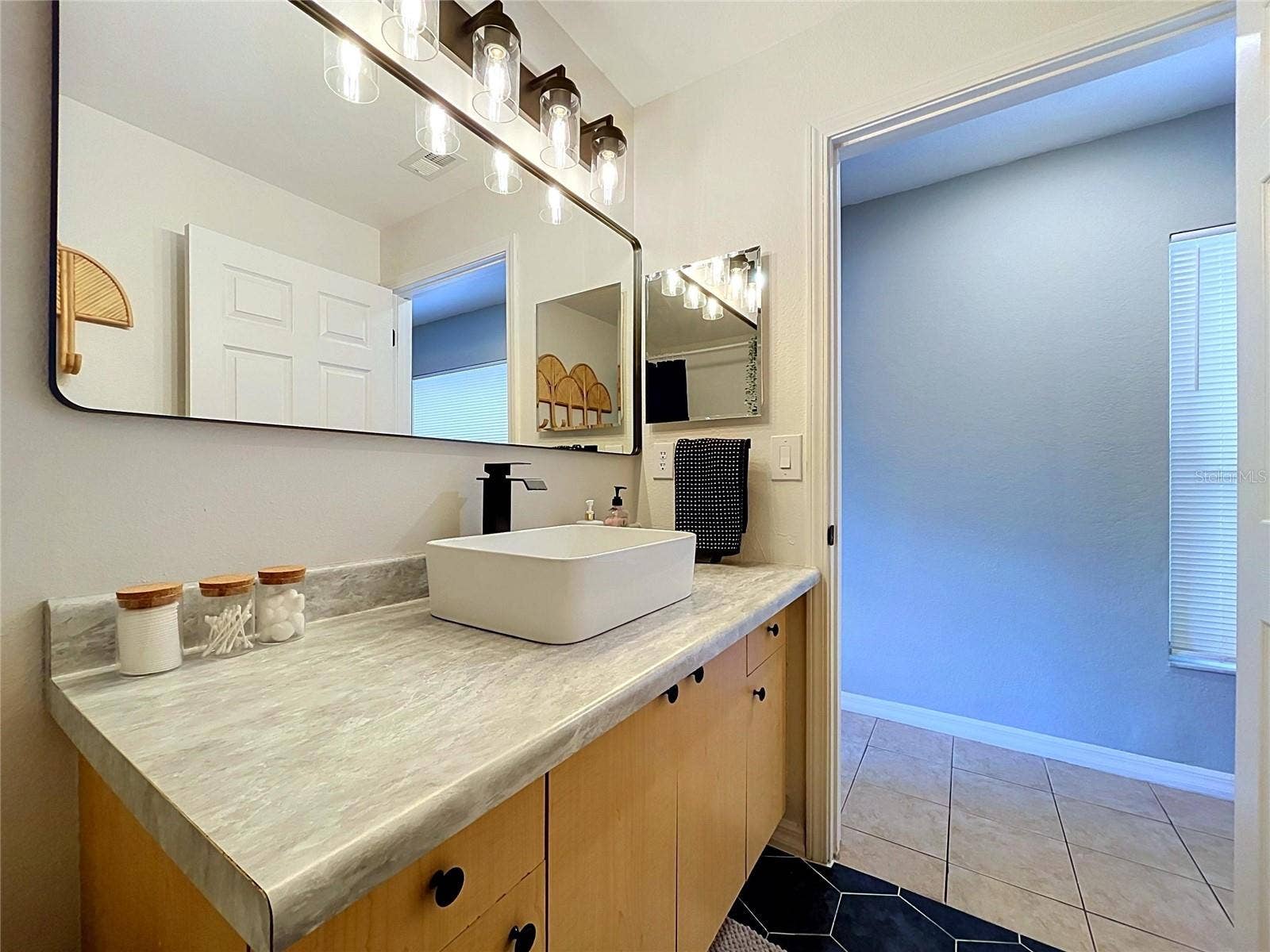 11607 MOUNTAIN BAY DRIVE, Riverview, FL 33569 11607 MOUNTAIN BAY DRIVE, Riverview, FL 33569