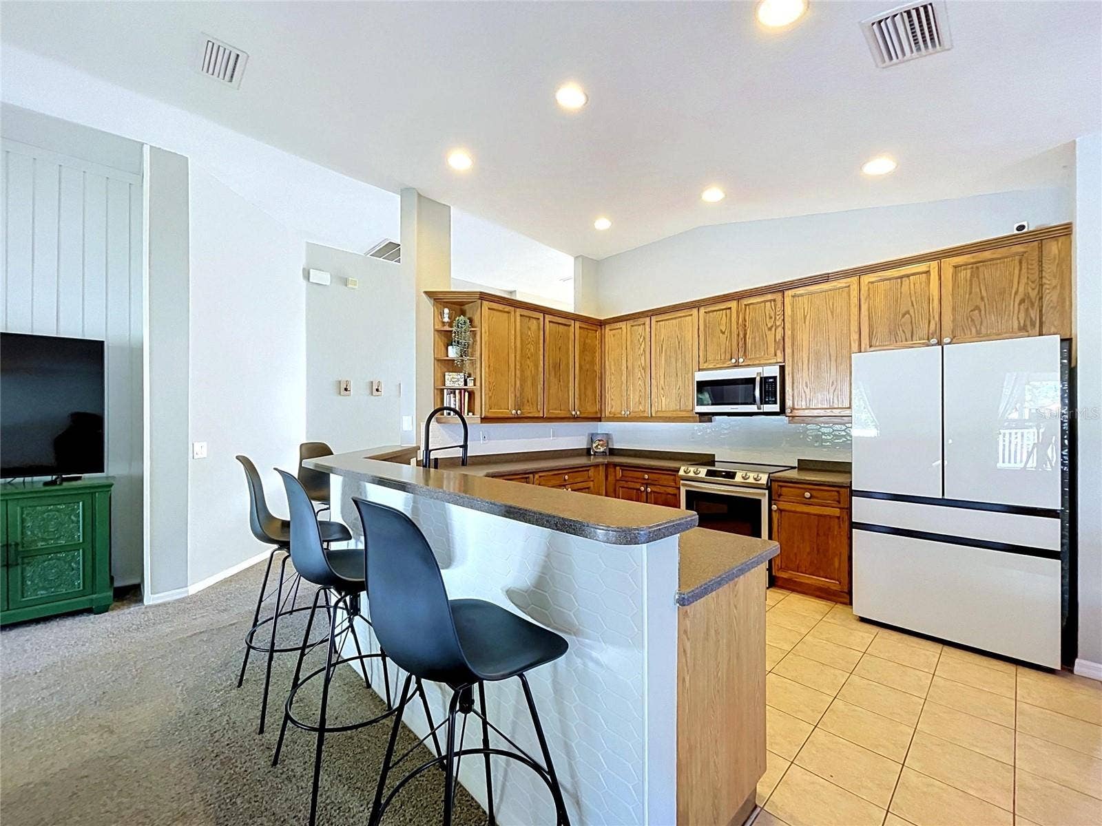 11607 MOUNTAIN BAY DRIVE, Riverview, FL 33569 11607 MOUNTAIN BAY DRIVE, Riverview, FL 33569
