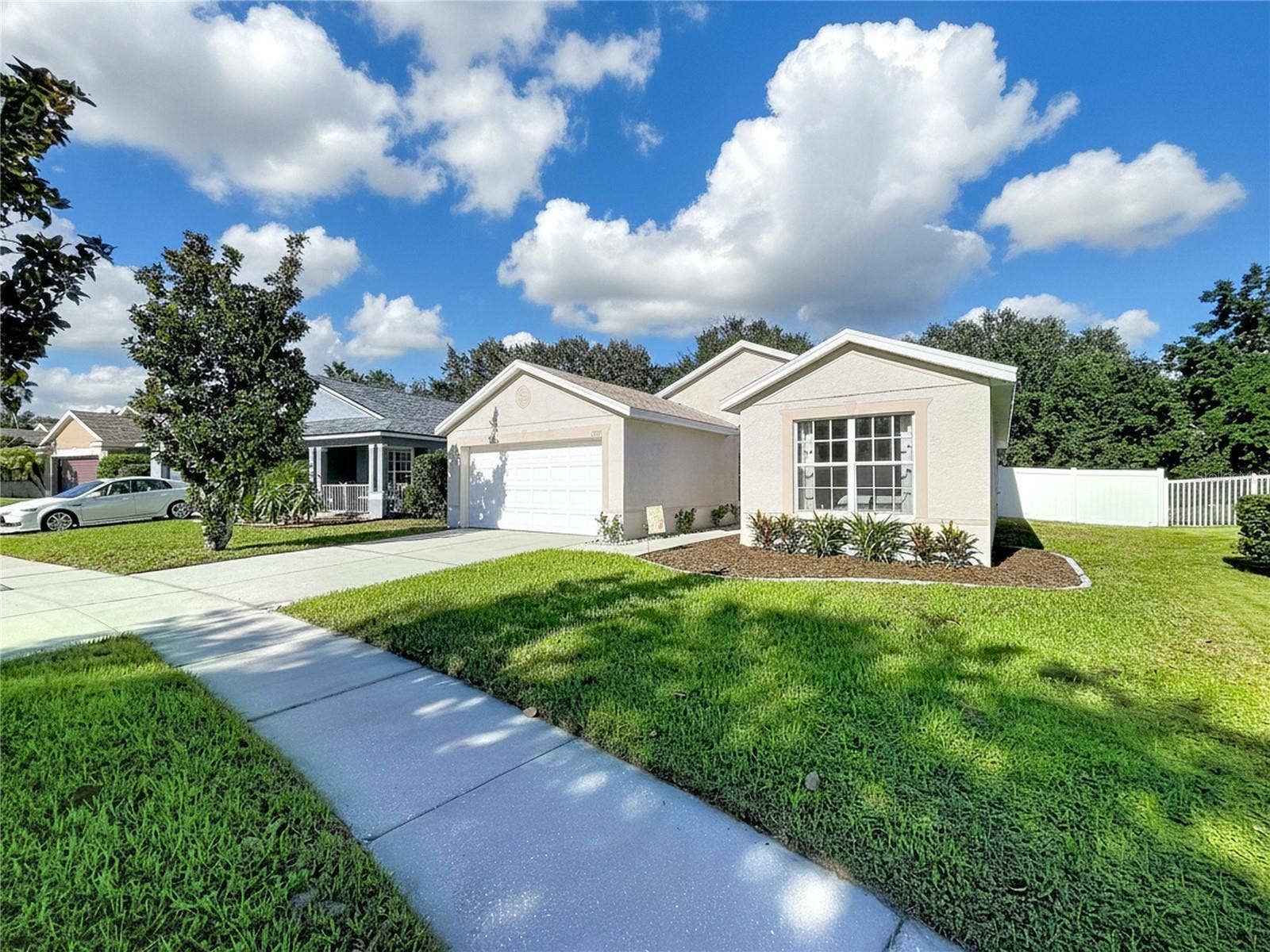 11607 MOUNTAIN BAY DRIVE, Riverview, FL 33569 11607 MOUNTAIN BAY DRIVE, Riverview, FL 33569