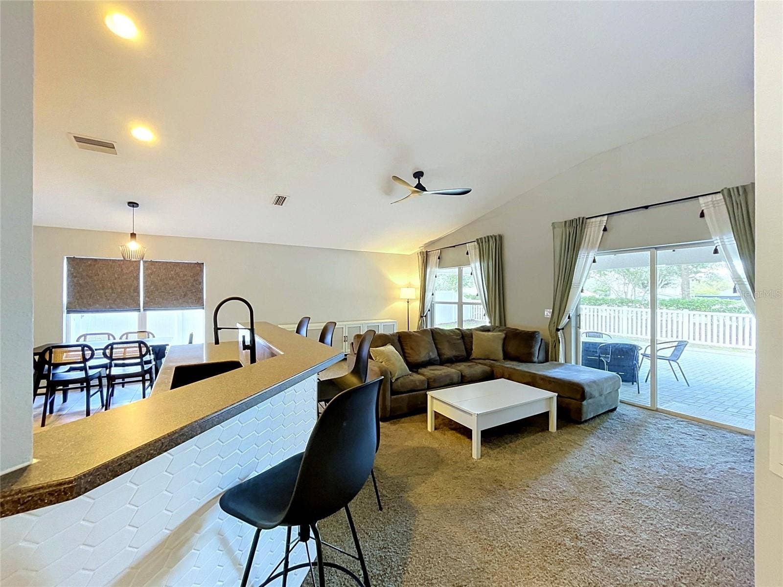 11607 MOUNTAIN BAY DRIVE, Riverview, FL 33569 11607 MOUNTAIN BAY DRIVE, Riverview, FL 33569