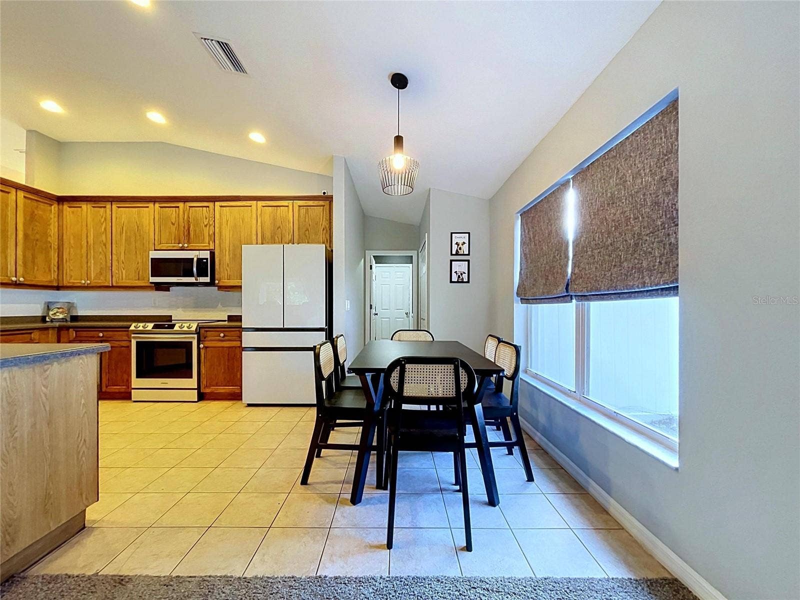 11607 MOUNTAIN BAY DRIVE, Riverview, FL 33569 11607 MOUNTAIN BAY DRIVE, Riverview, FL 33569