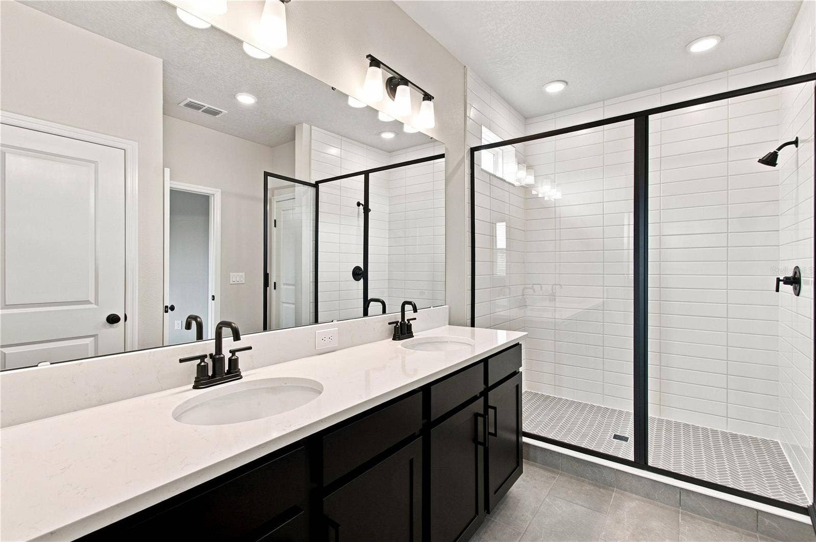 Owner's Bath