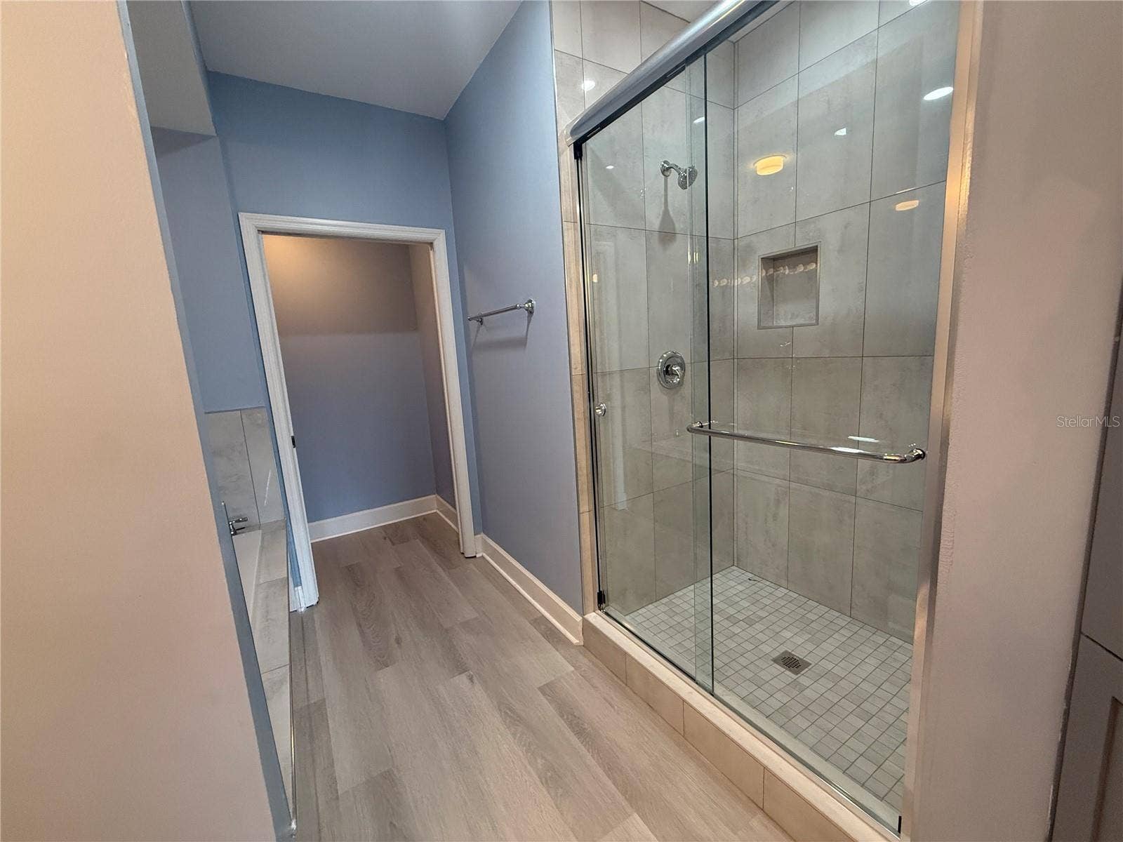 Primary Bathroom - Seperate tub and shower